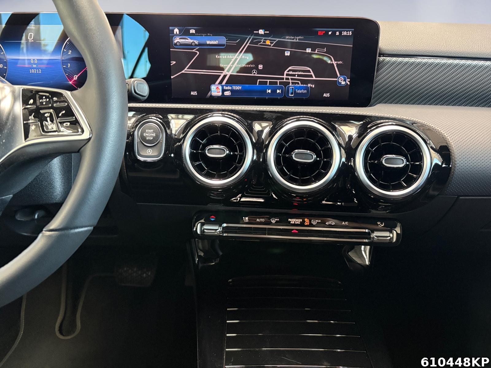 Fahrzeugabbildung Mercedes-Benz A 180 Progressive AHK Distronic Sitzhzg LED DAB