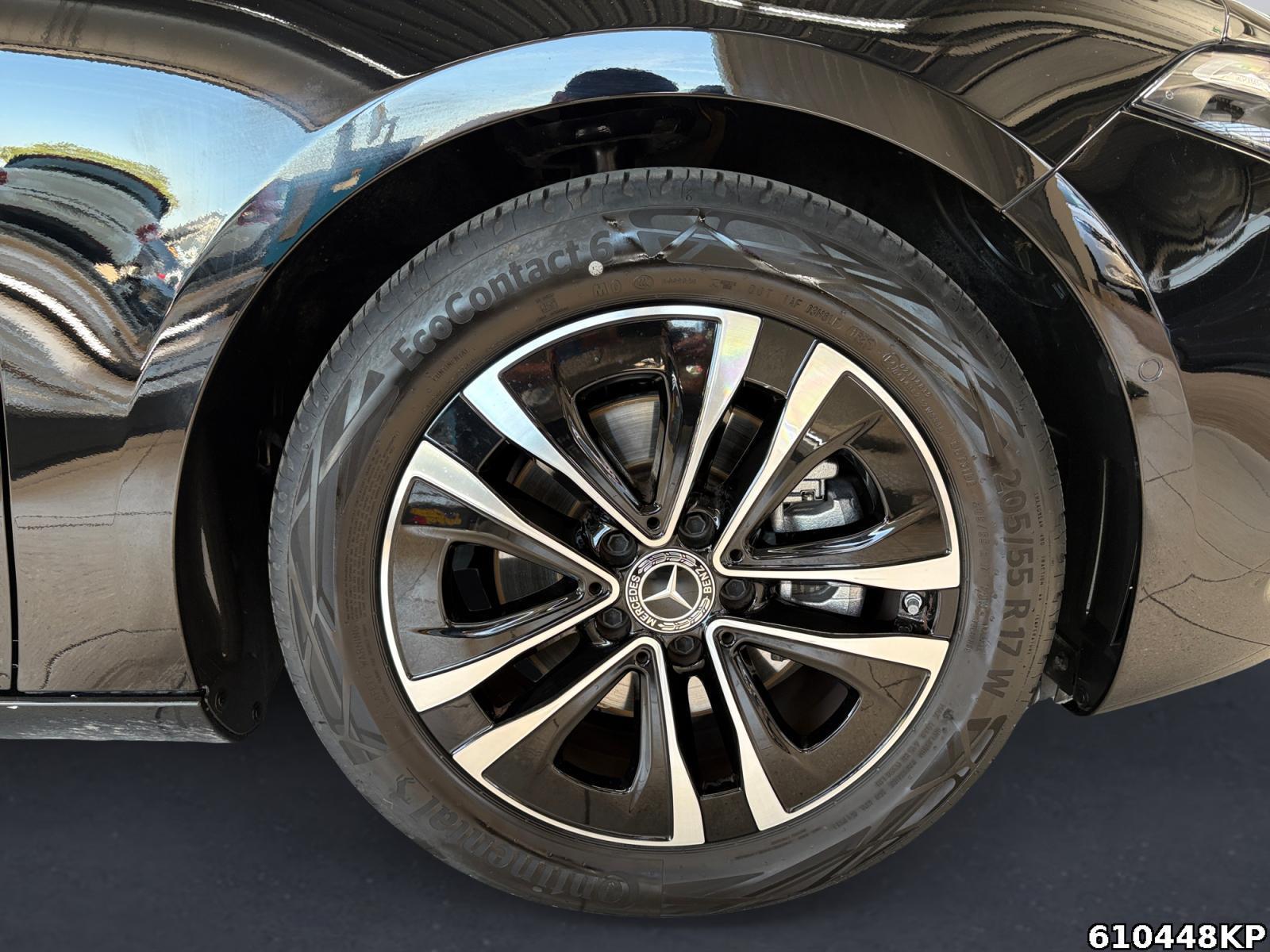 Fahrzeugabbildung Mercedes-Benz A 180 Progressive AHK Distronic Sitzhzg LED DAB