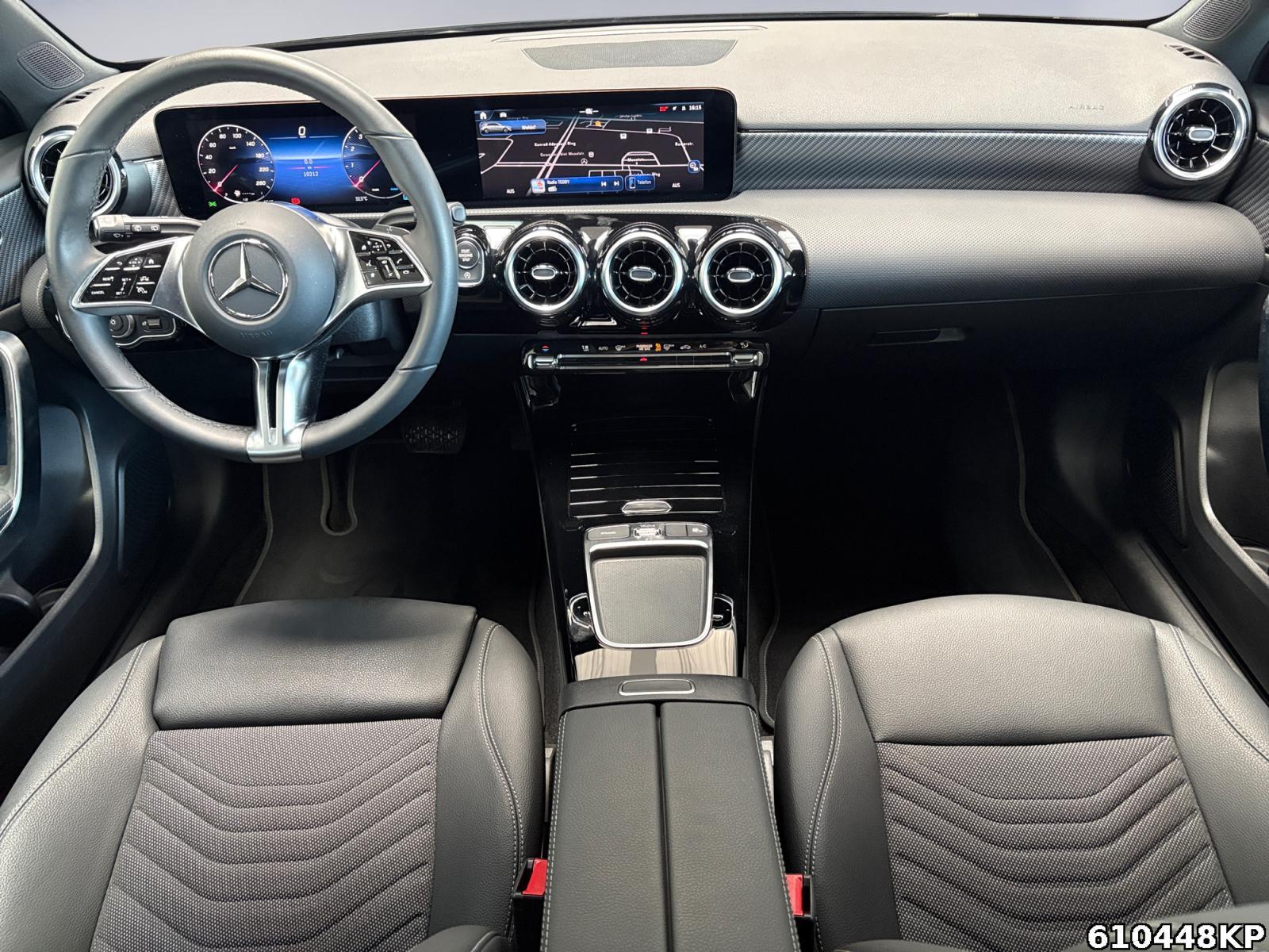 Fahrzeugabbildung Mercedes-Benz A 180 Progressive AHK Distronic Sitzhzg LED DAB