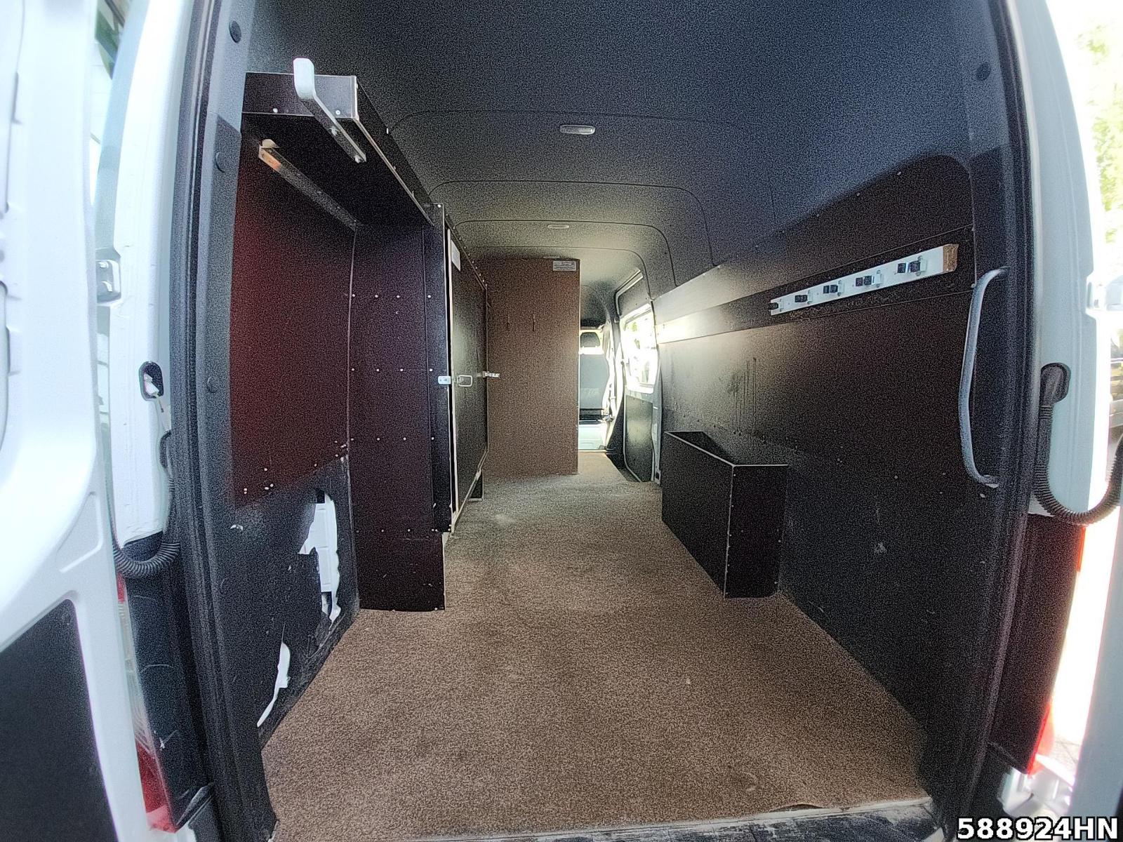 Fahrzeugabbildung Mercedes-Benz Sprinter 315 Maxi Mixto 4 Sitze
