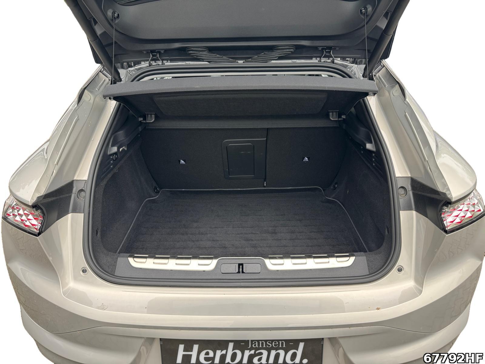 Fahrzeugabbildung DS Automobiles DS4 DS 4 Performance Line