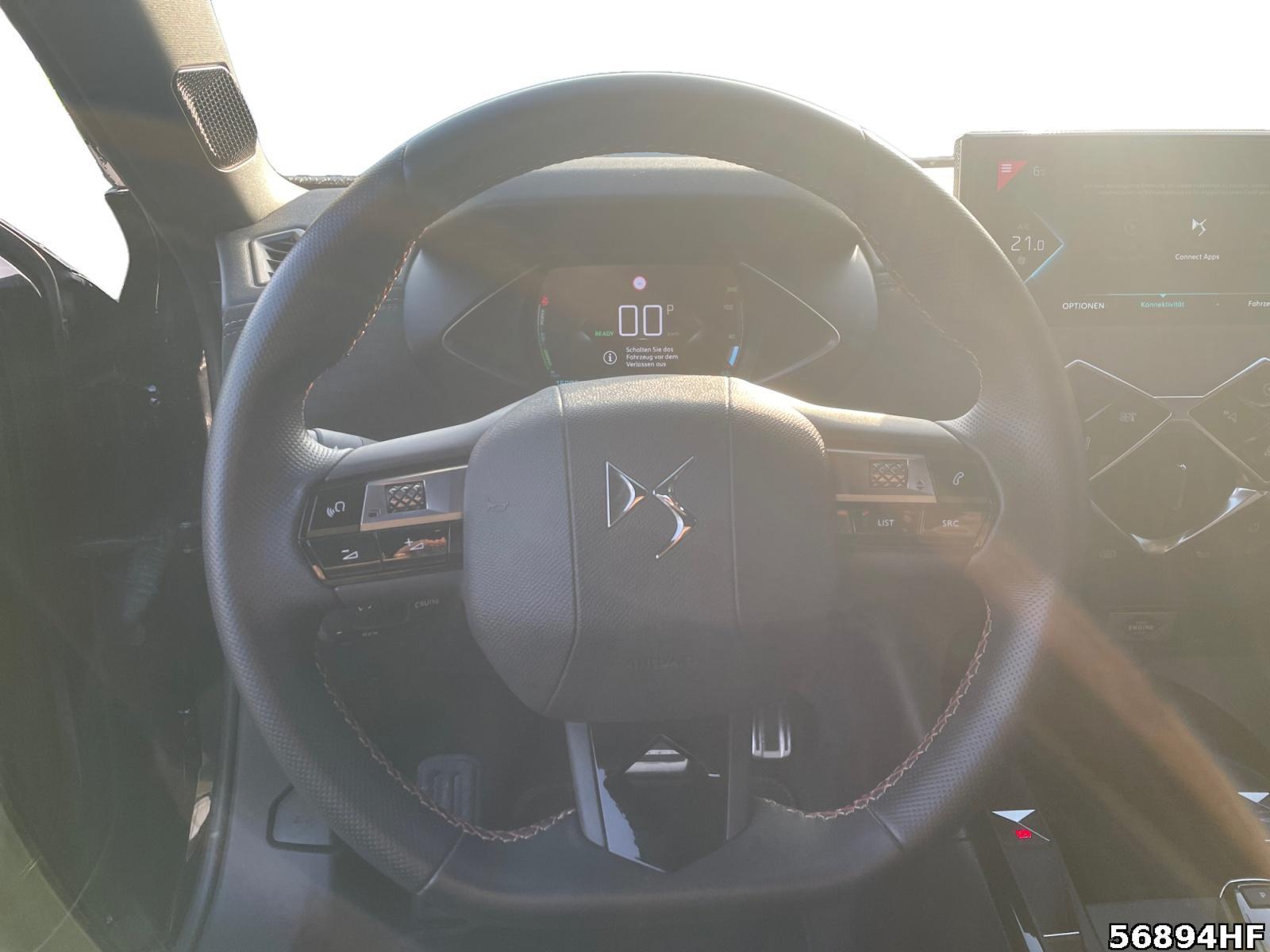 Fahrzeugabbildung DS Automobiles DS3 E-Tense Performance Line+