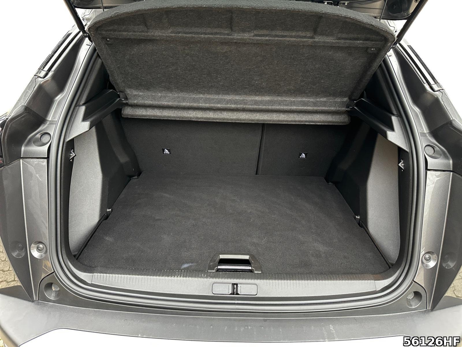 Fahrzeugabbildung Peugeot 2008 1.2 PureTech 130, Allure Pack