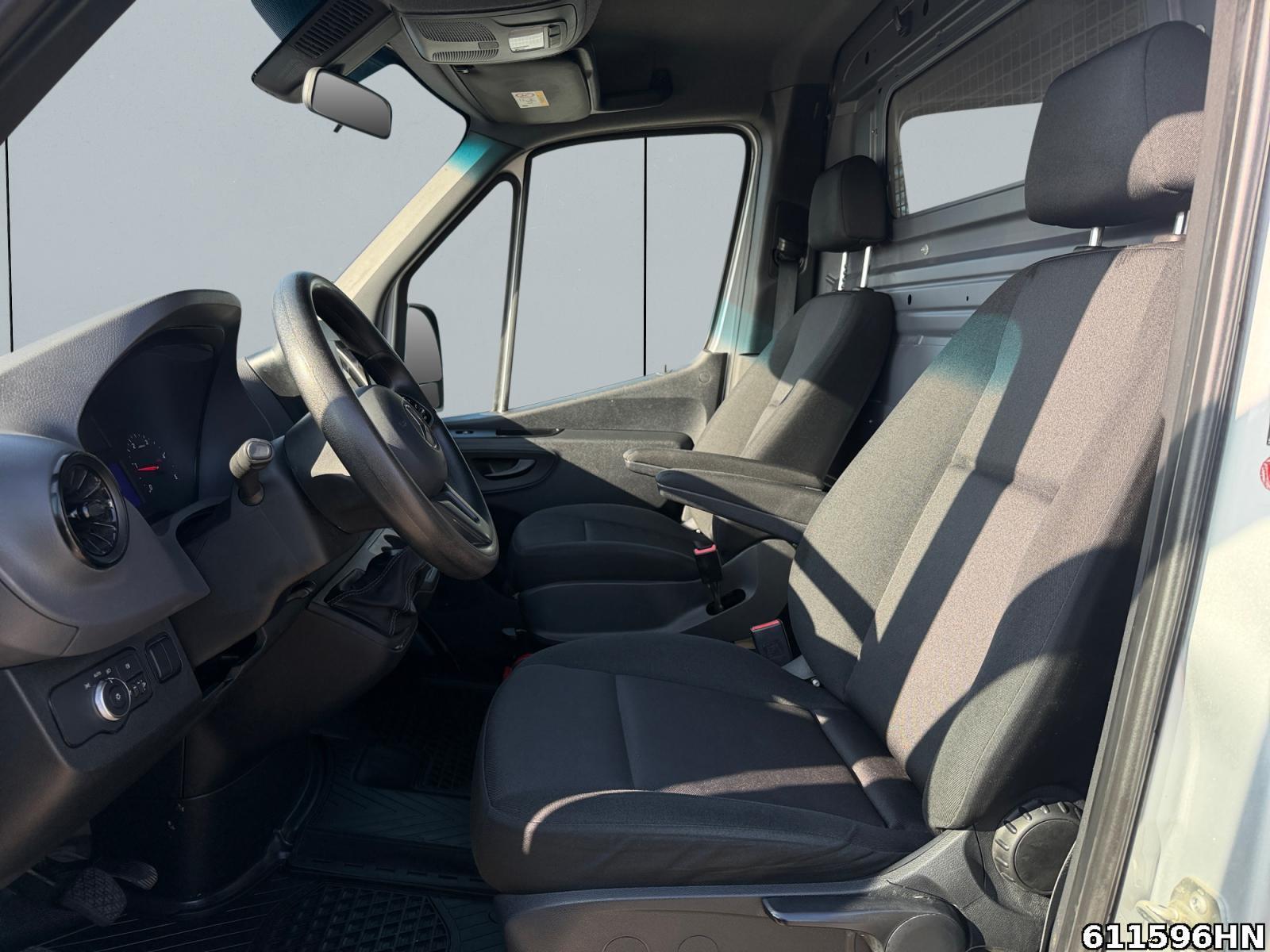 Fahrzeugabbildung Mercedes-Benz Sprinter 315 CDI *L1H1*BOTT*AHK*Navi*Kamera*360°
