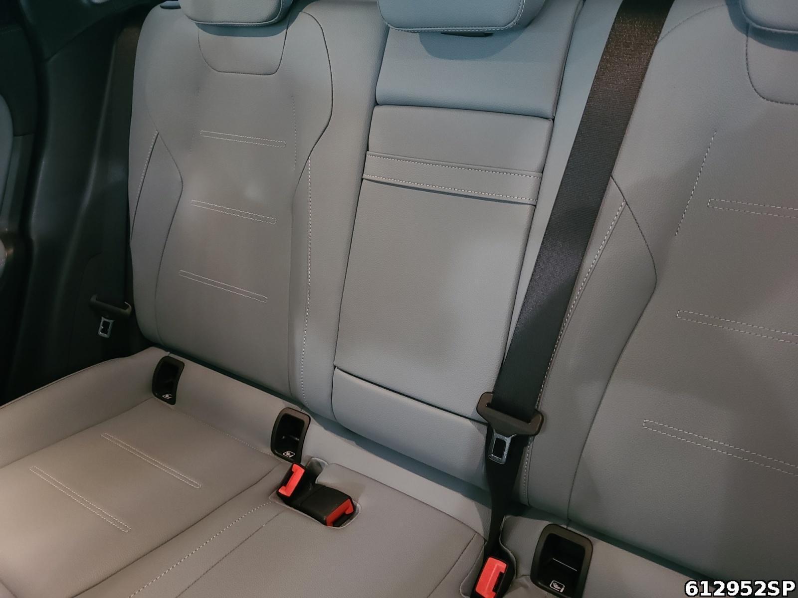 Fahrzeugabbildung Mercedes-Benz EQA AMG AHK DISTRONIC KAMERA LED TOTWI.