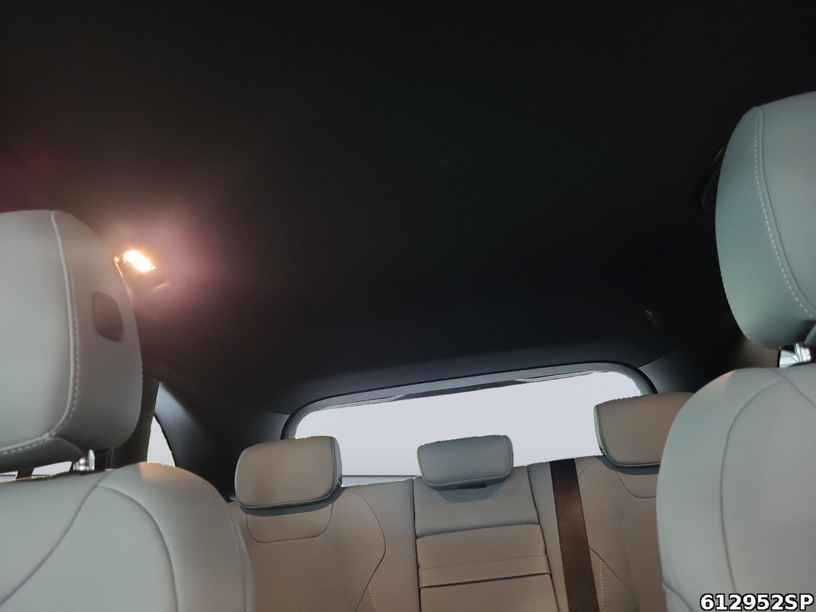Fahrzeugabbildung Mercedes-Benz EQA AMG AHK DISTRONIC KAMERA LED TOTWI.