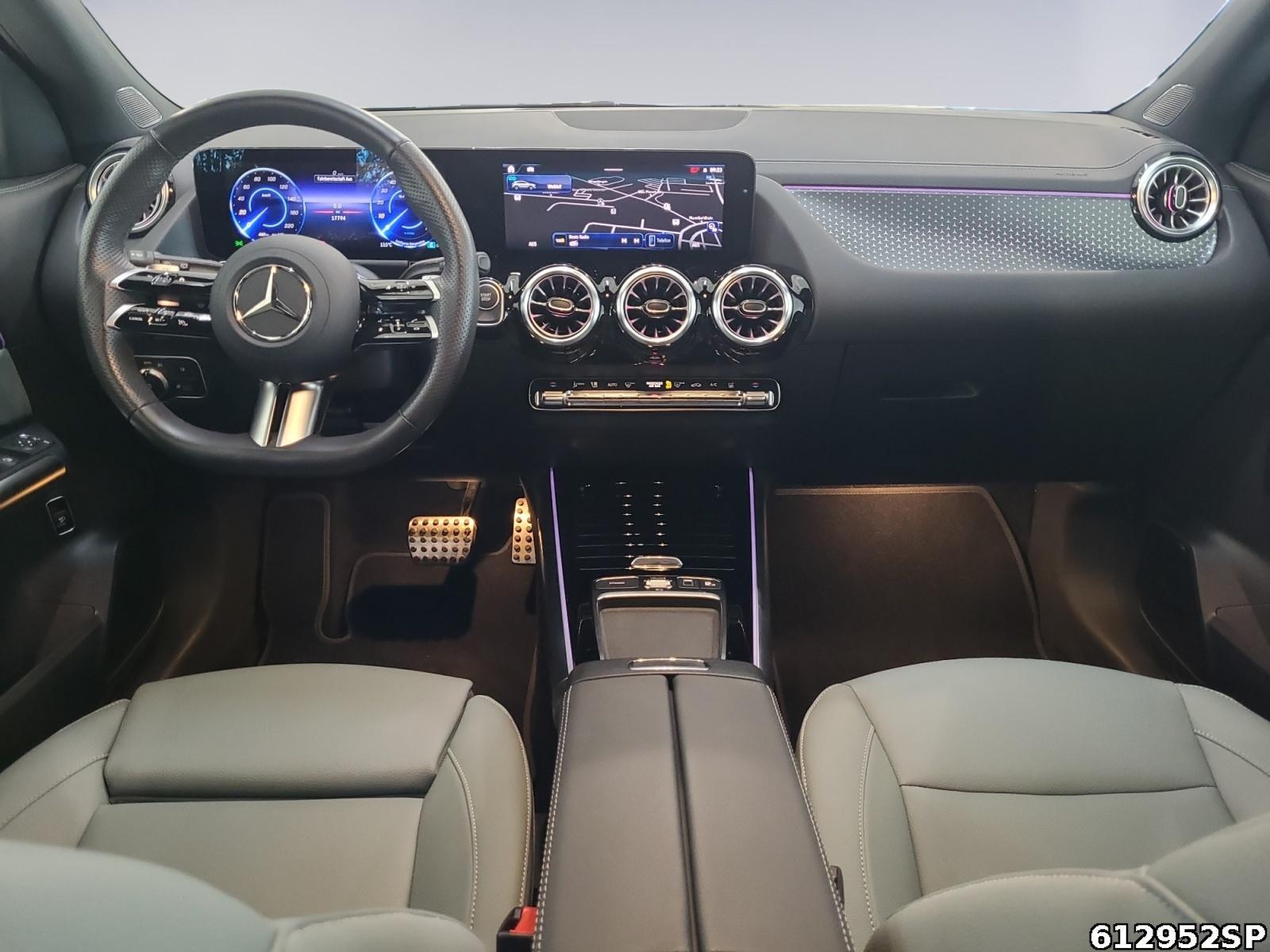 Fahrzeugabbildung Mercedes-Benz EQA AMG AHK DISTRONIC KAMERA LED TOTWI.