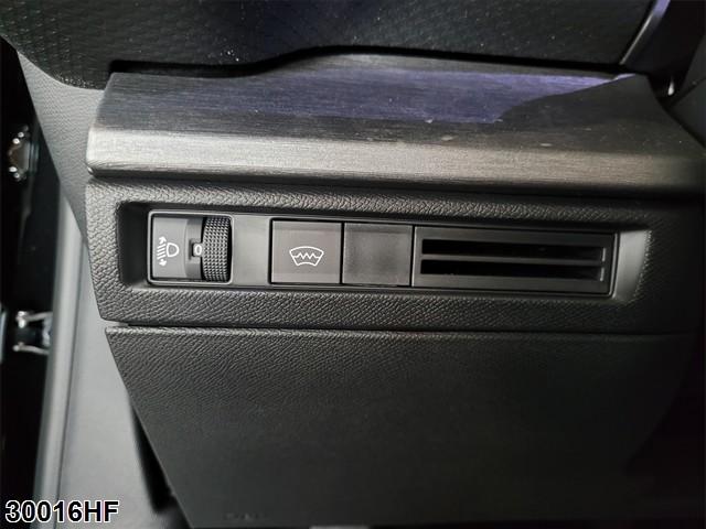 Fahrzeugabbildung Citroën C5 X Feel Pack 130PS S&S EAT8*LED*Navi*DAB+*HUD