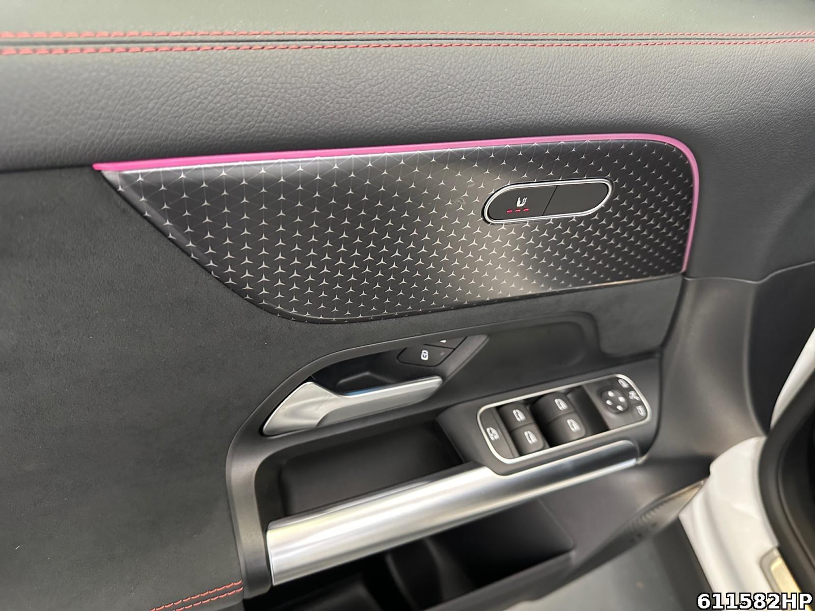 Fahrzeugabbildung Mercedes-Benz EQA 4M AMG Night Keyless Carplay Totw. 20