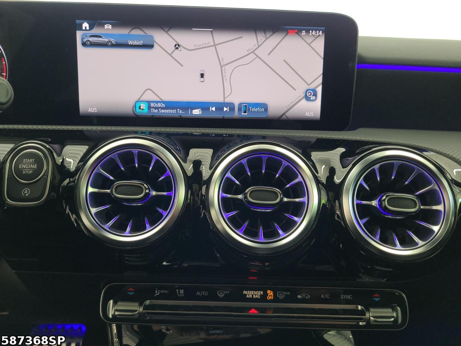 Fahrzeugabbildung Mercedes-Benz A 180 AMG KAMERA TotwinkelAssys. KEYLESS