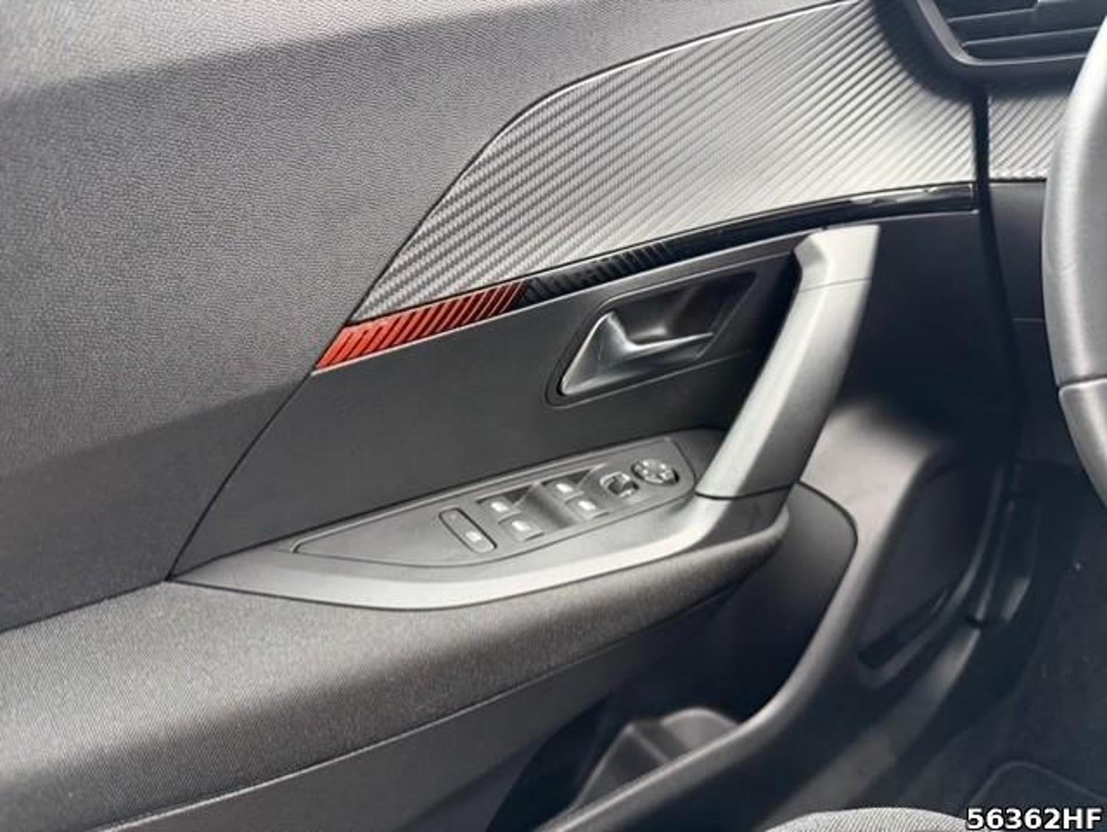 Fahrzeugabbildung Peugeot 2008 Elektromotor 136, Active