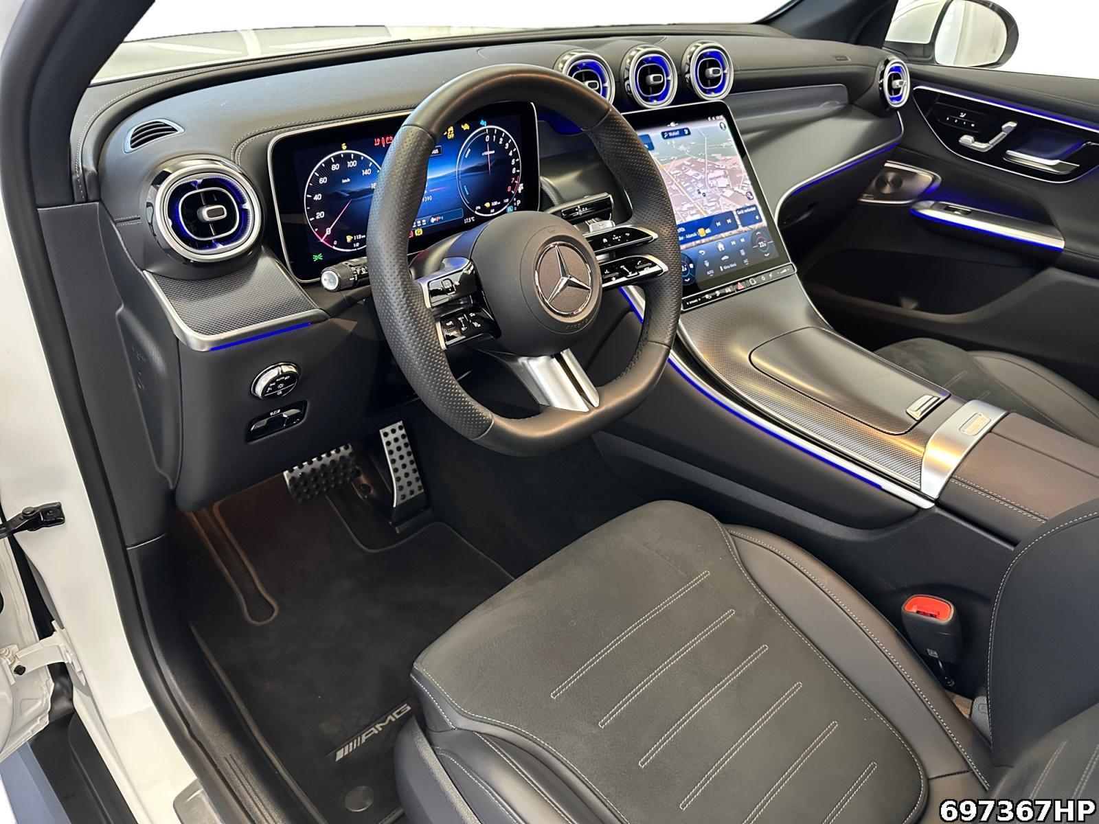 Fahrzeugabbildung Mercedes-Benz GLC 400 e 4M AMG Digital Distronic AHK 360° Pano