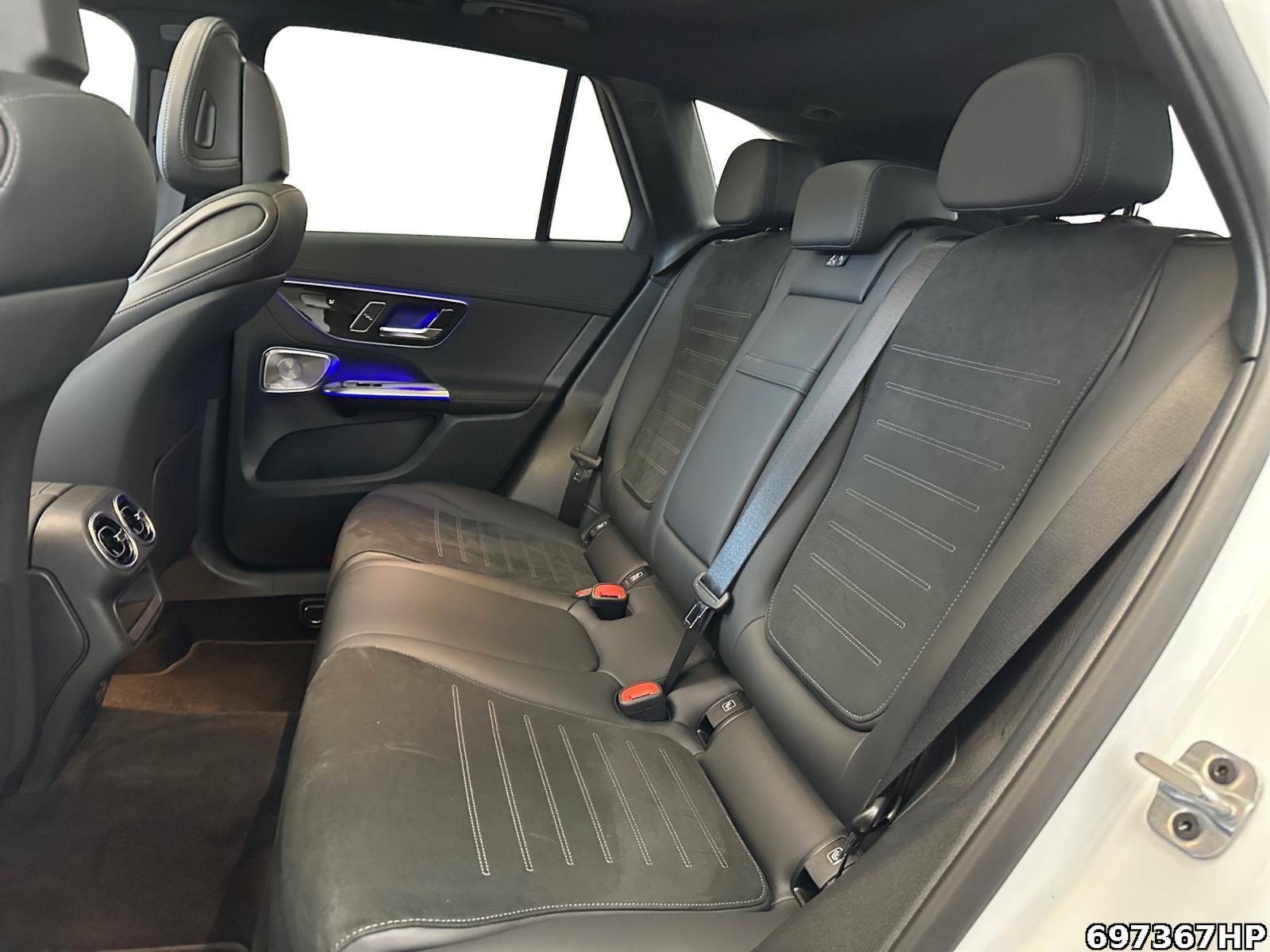 Fahrzeugabbildung Mercedes-Benz GLC 400 e 4M AMG Digital Distronic AHK 360° Pano