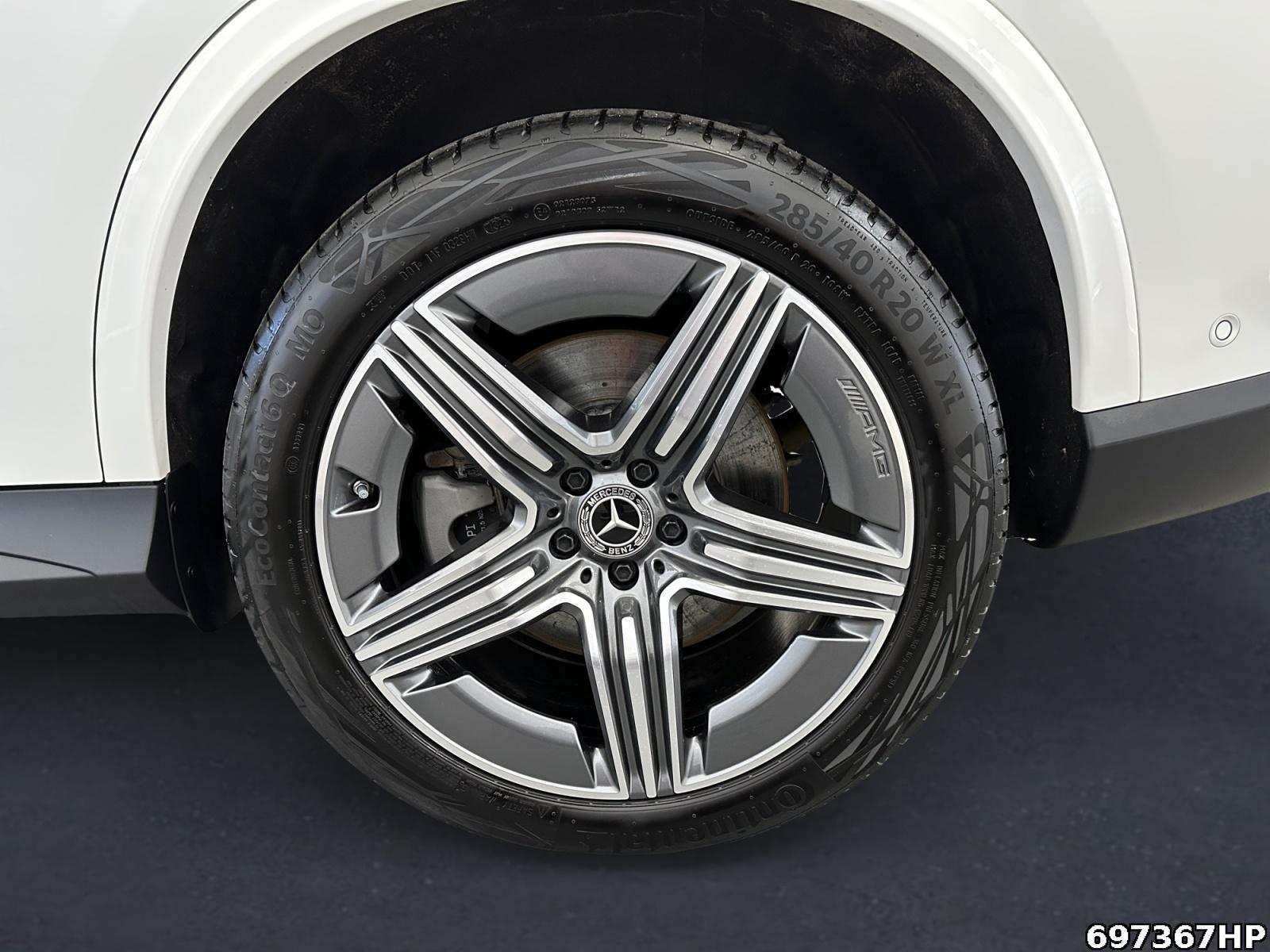 Fahrzeugabbildung Mercedes-Benz GLC 400 e 4M AMG Digital Distronic AHK 360° Pano