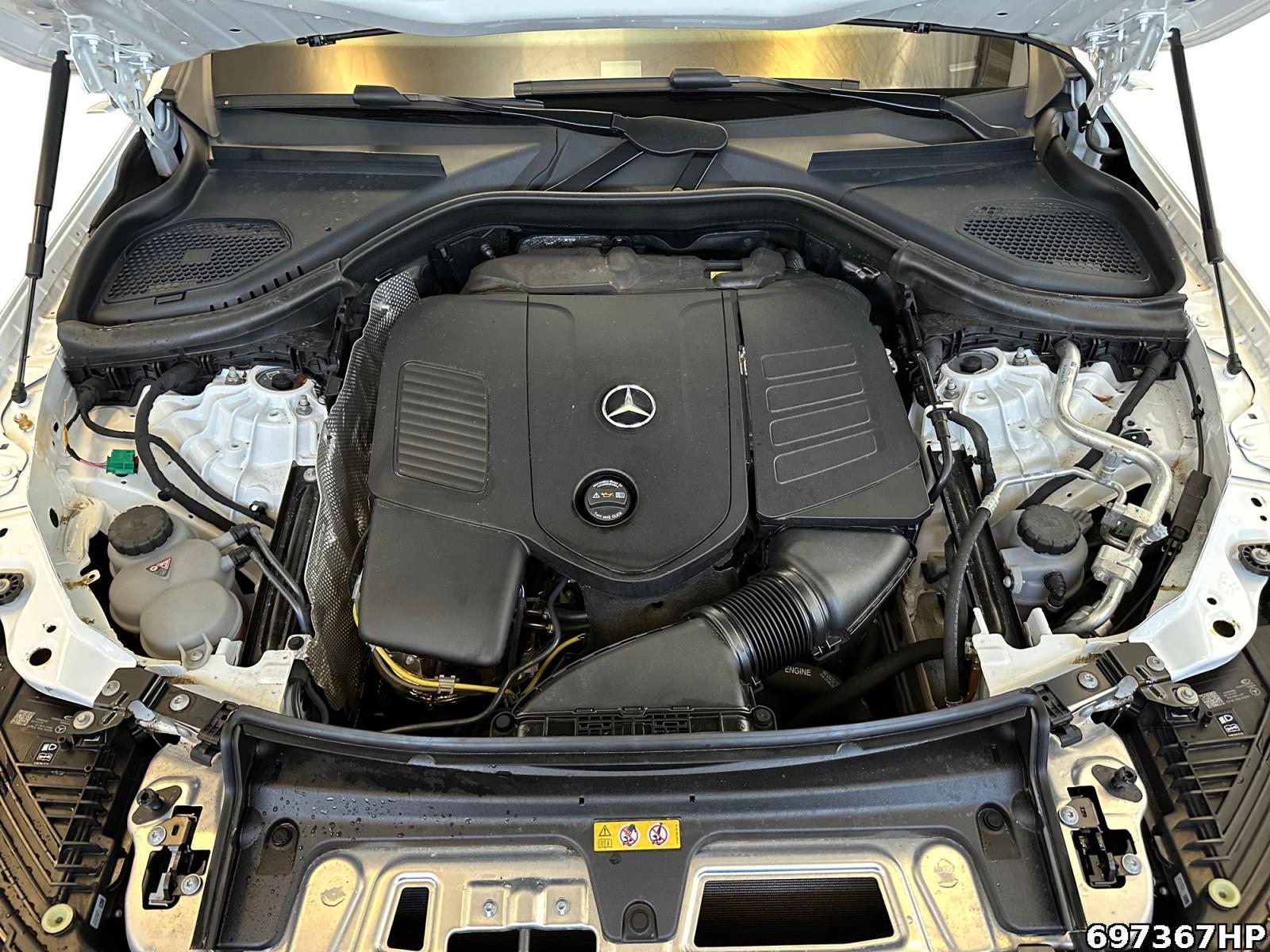 Fahrzeugabbildung Mercedes-Benz GLC 400 e 4M AMG Digital Distronic AHK 360° Pano