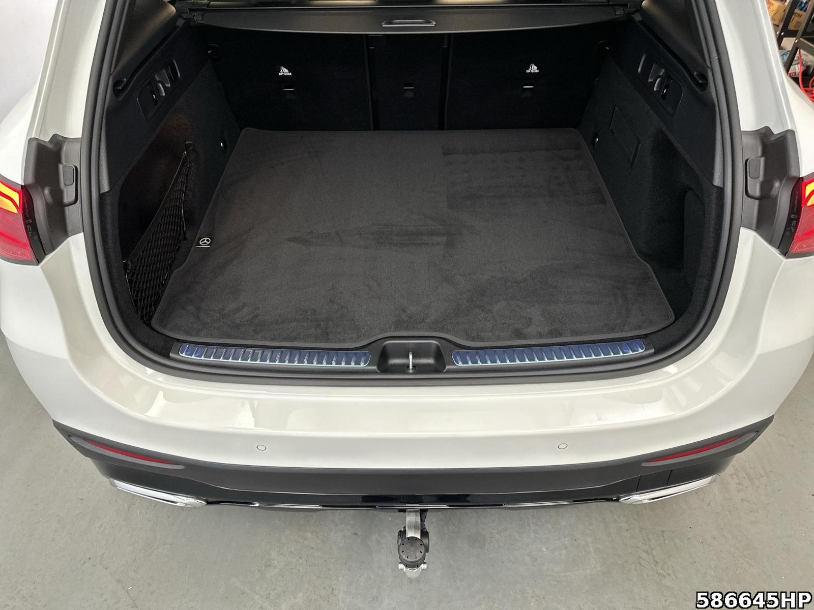 Fahrzeugabbildung Mercedes-Benz GLC 200 d 4MATIC +EDITION-AMG+DISTRONIC+360+PANO