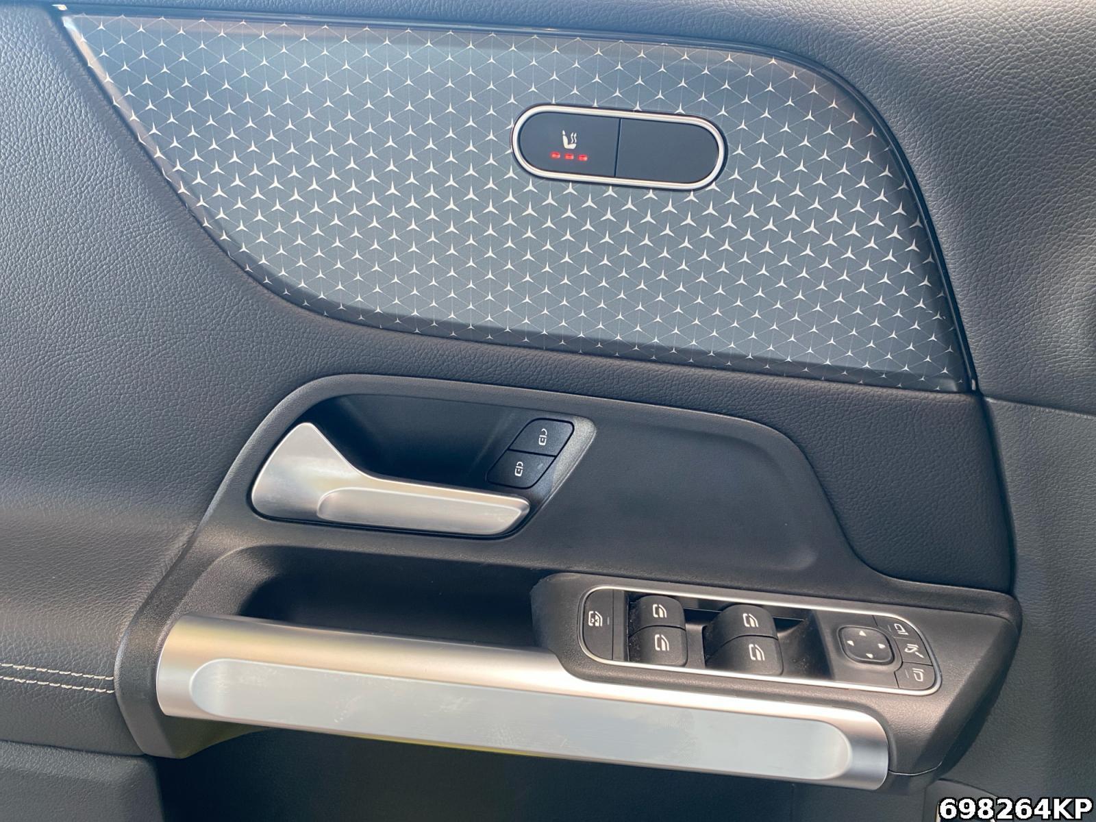 Fahrzeugabbildung Mercedes-Benz GLB 180 Progressive AHK Lenkradhzg Easypack