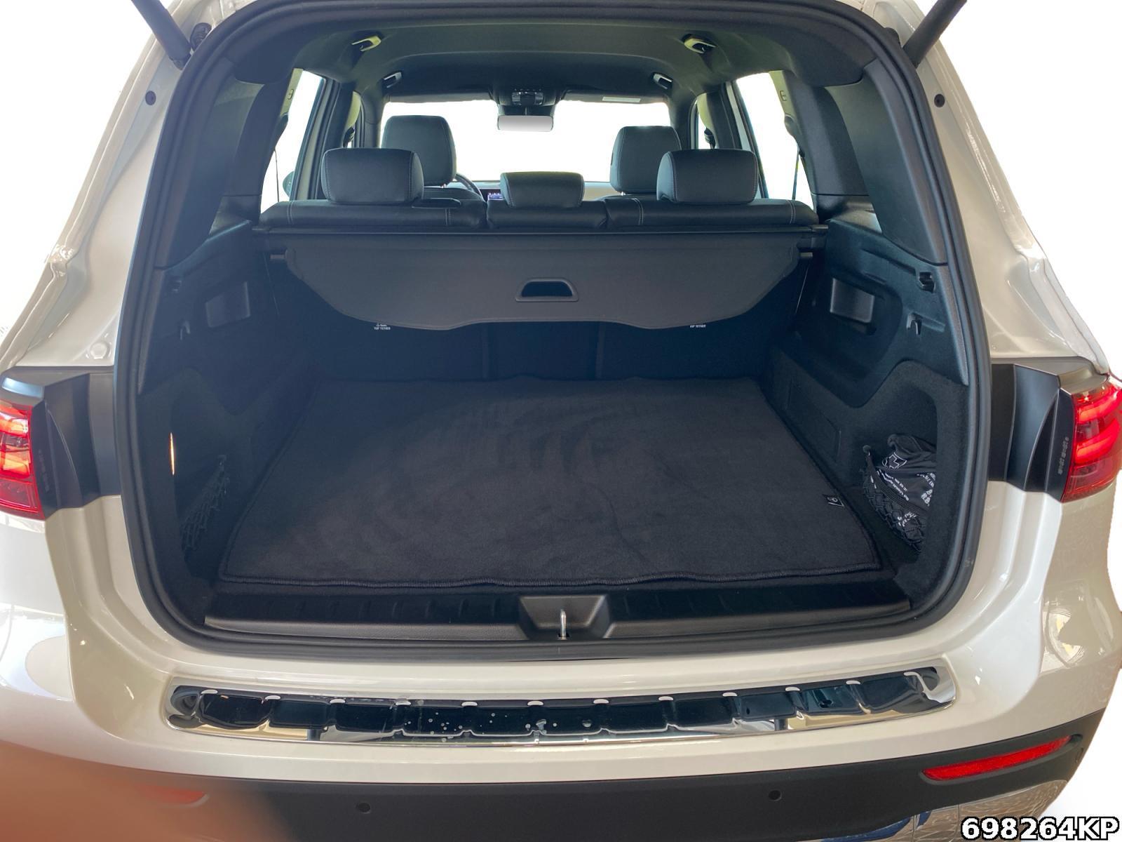 Fahrzeugabbildung Mercedes-Benz GLB 180 Progressive AHK Lenkradhzg Easypack