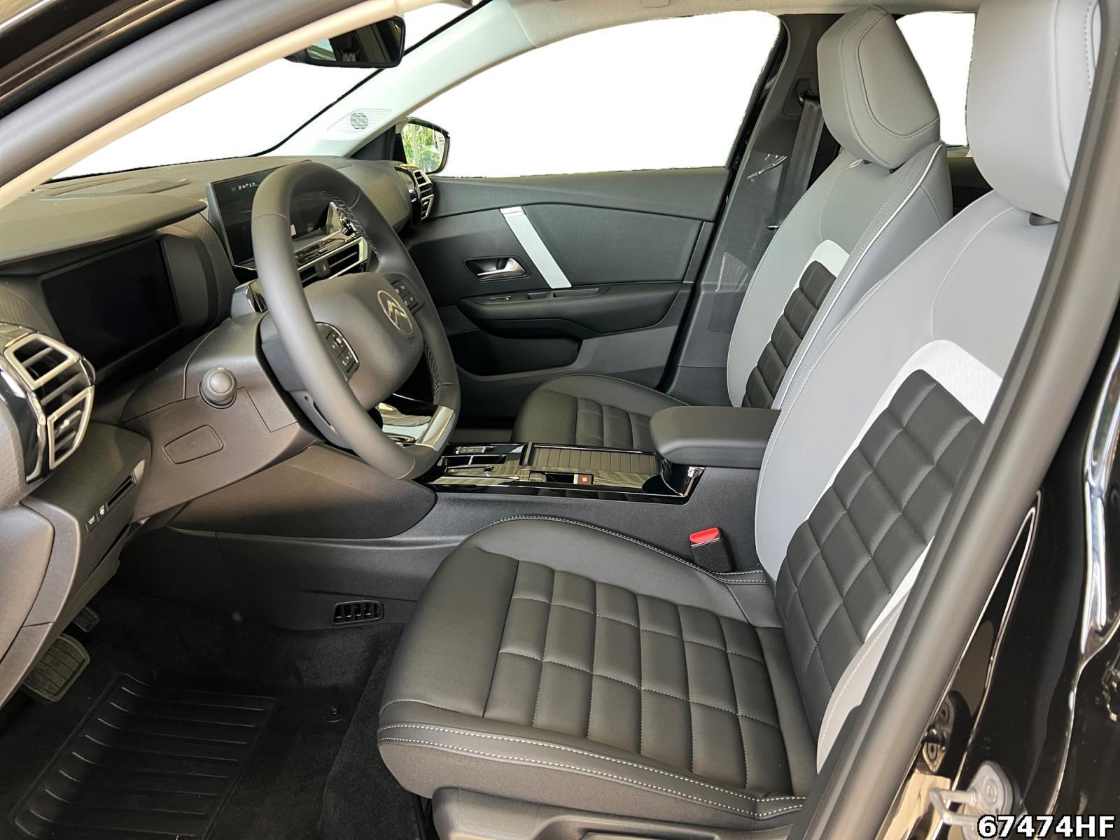 Fahrzeugabbildung Citroën C4 Max Hybrid 145