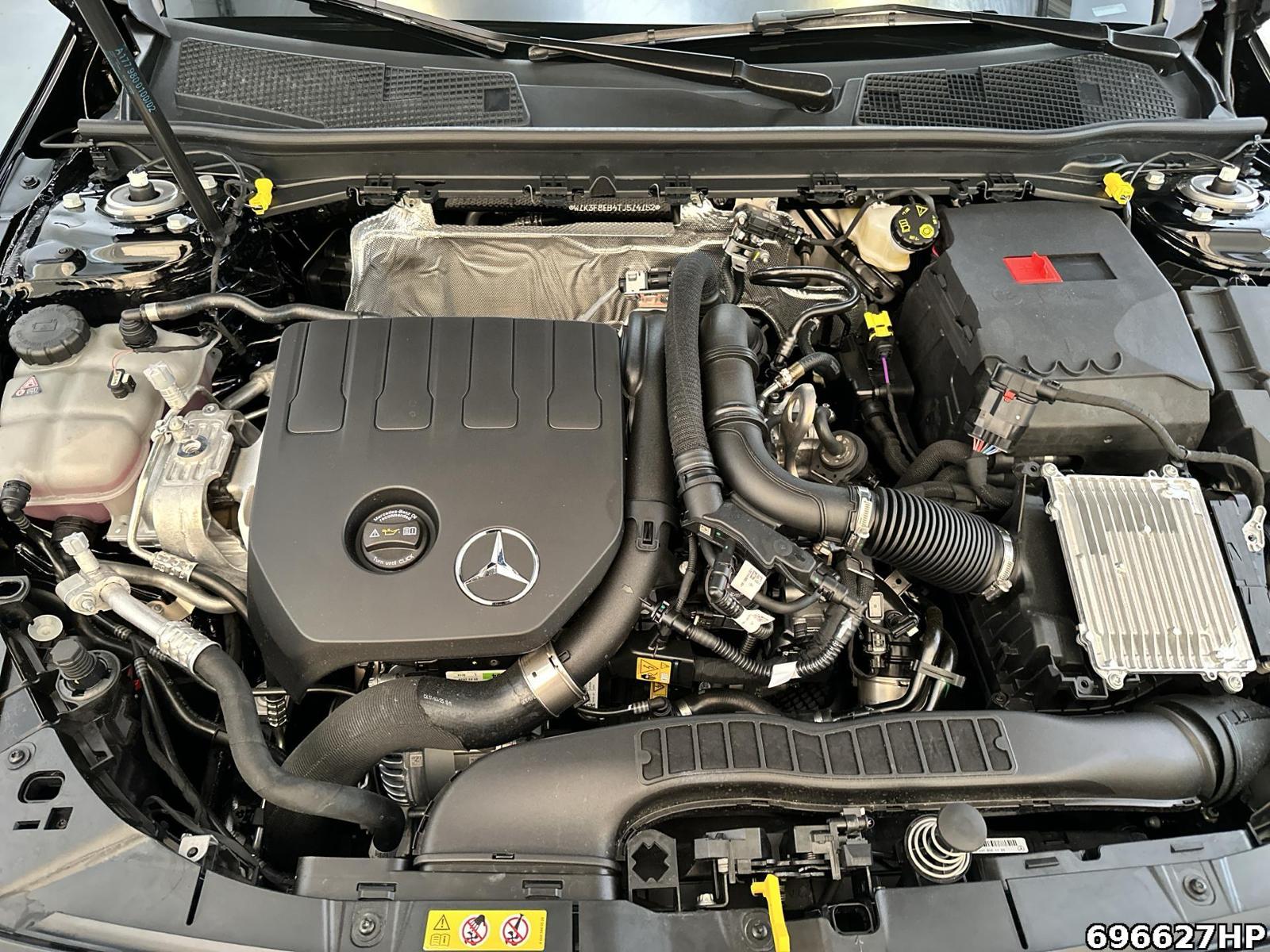 Fahrzeugabbildung Mercedes-Benz A 180 Progressive AHK Keyless-GO 360° Distronic