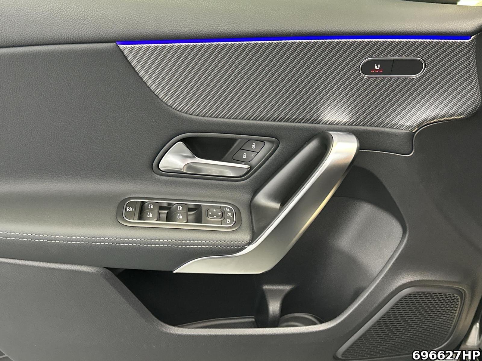 Fahrzeugabbildung Mercedes-Benz A 180 Progressive AHK Keyless-GO 360° Distronic