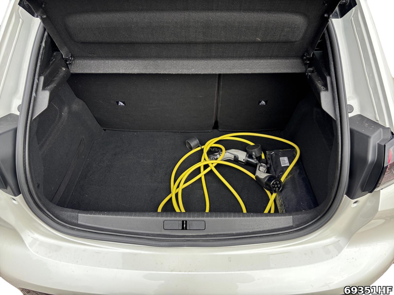 Fahrzeugabbildung Peugeot 208