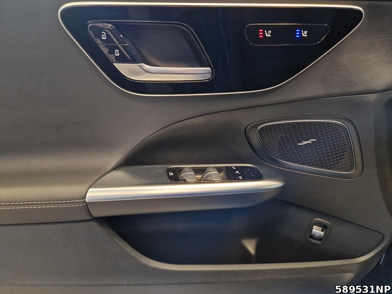 Fahrzeugabbildung Mercedes-Benz C 200 AMG AHK Sitzklima Distronic Standheizung