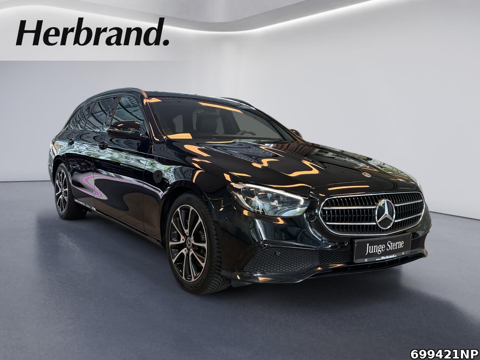 Fahrzeugabbildung Mercedes-Benz E 200 T Avantgarde AHK Night Totw Widescr Kamera