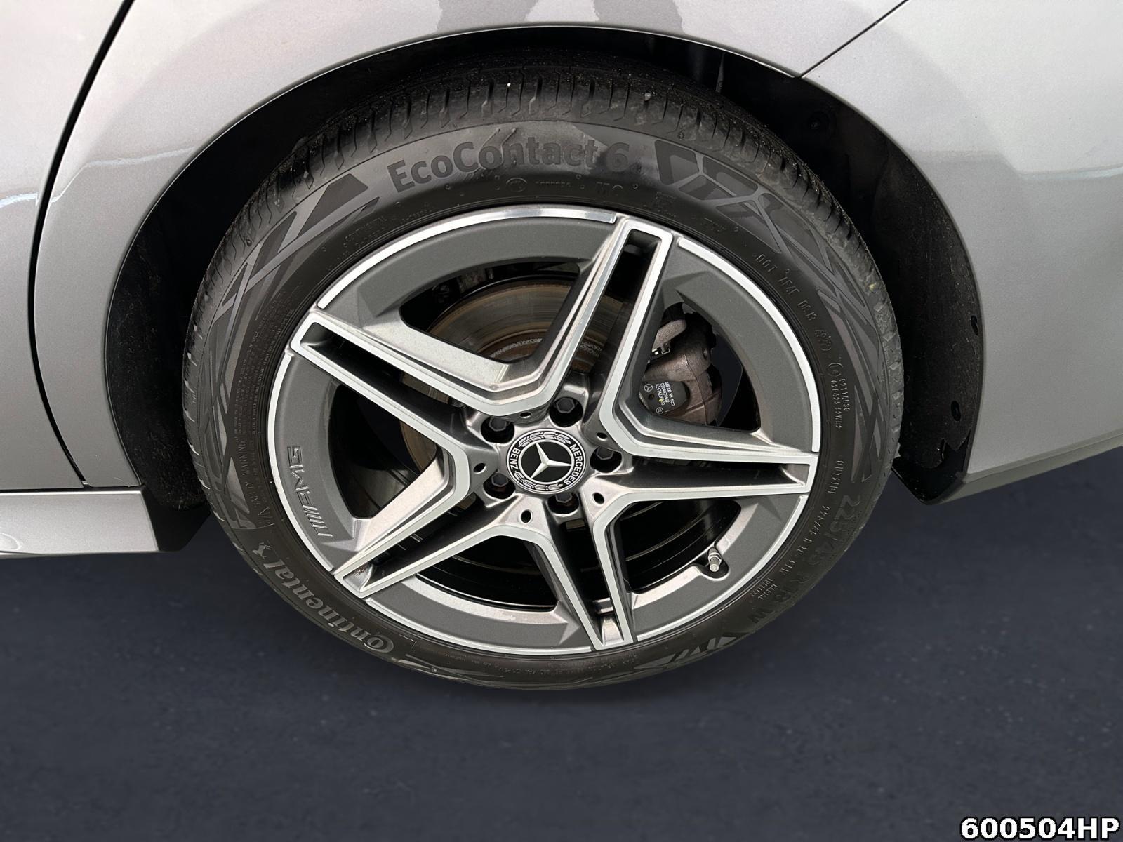 Fahrzeugabbildung Mercedes-Benz CLA 200 AMG