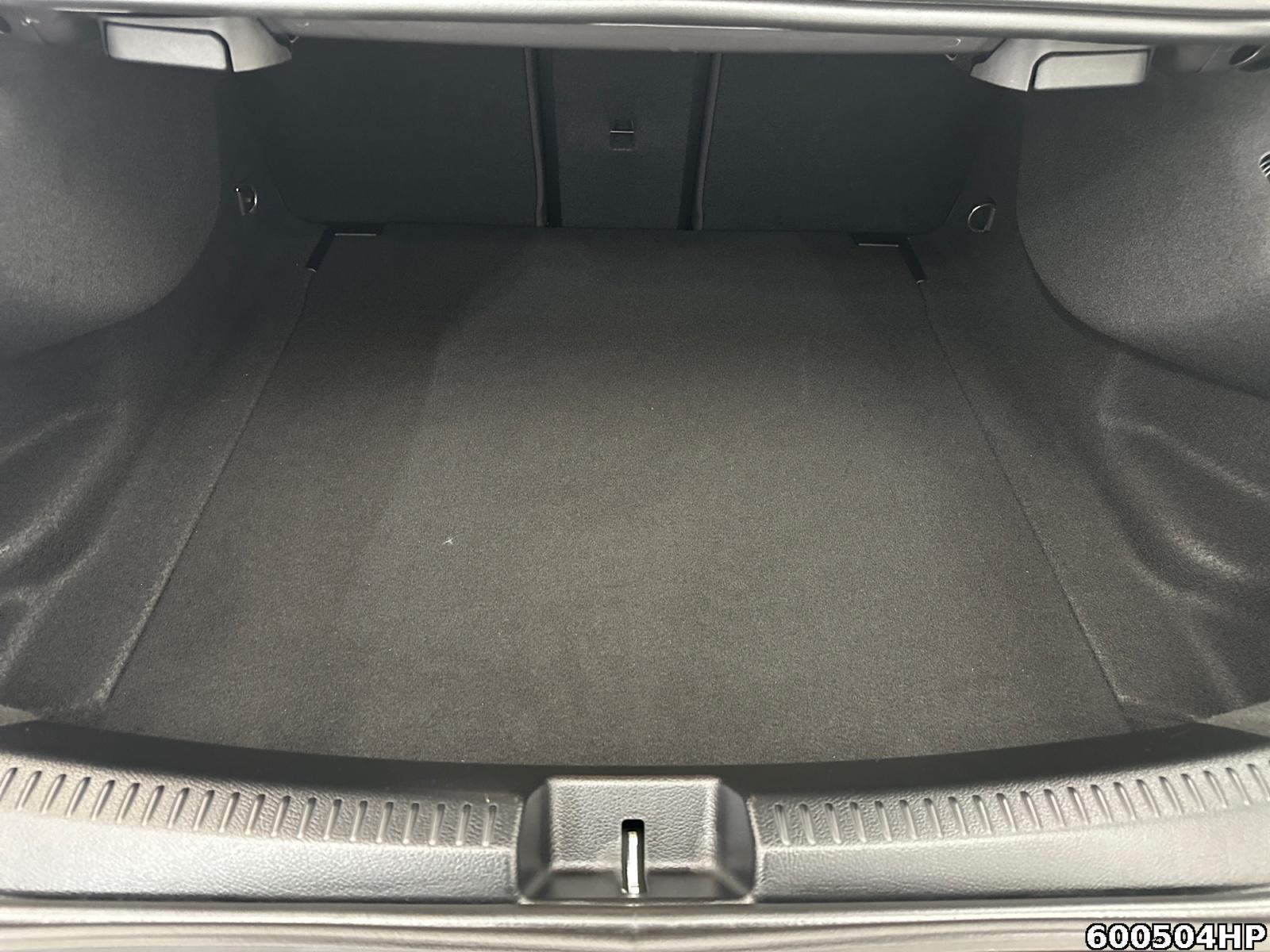 Fahrzeugabbildung Mercedes-Benz CLA 200 AMG