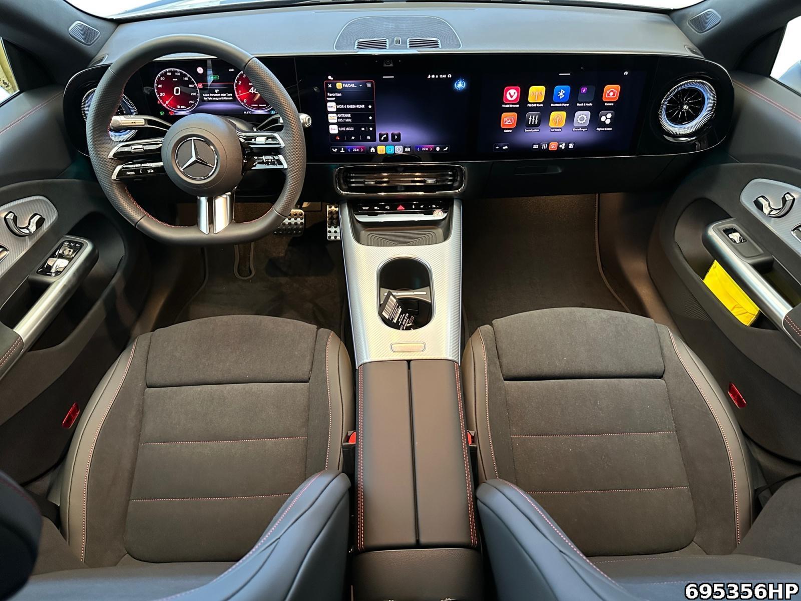 Fahrzeugabbildung Mercedes-Benz CLA 200 +AMG+SUPERSCREEN+NIGHT+MEMORY+PREMIUM++