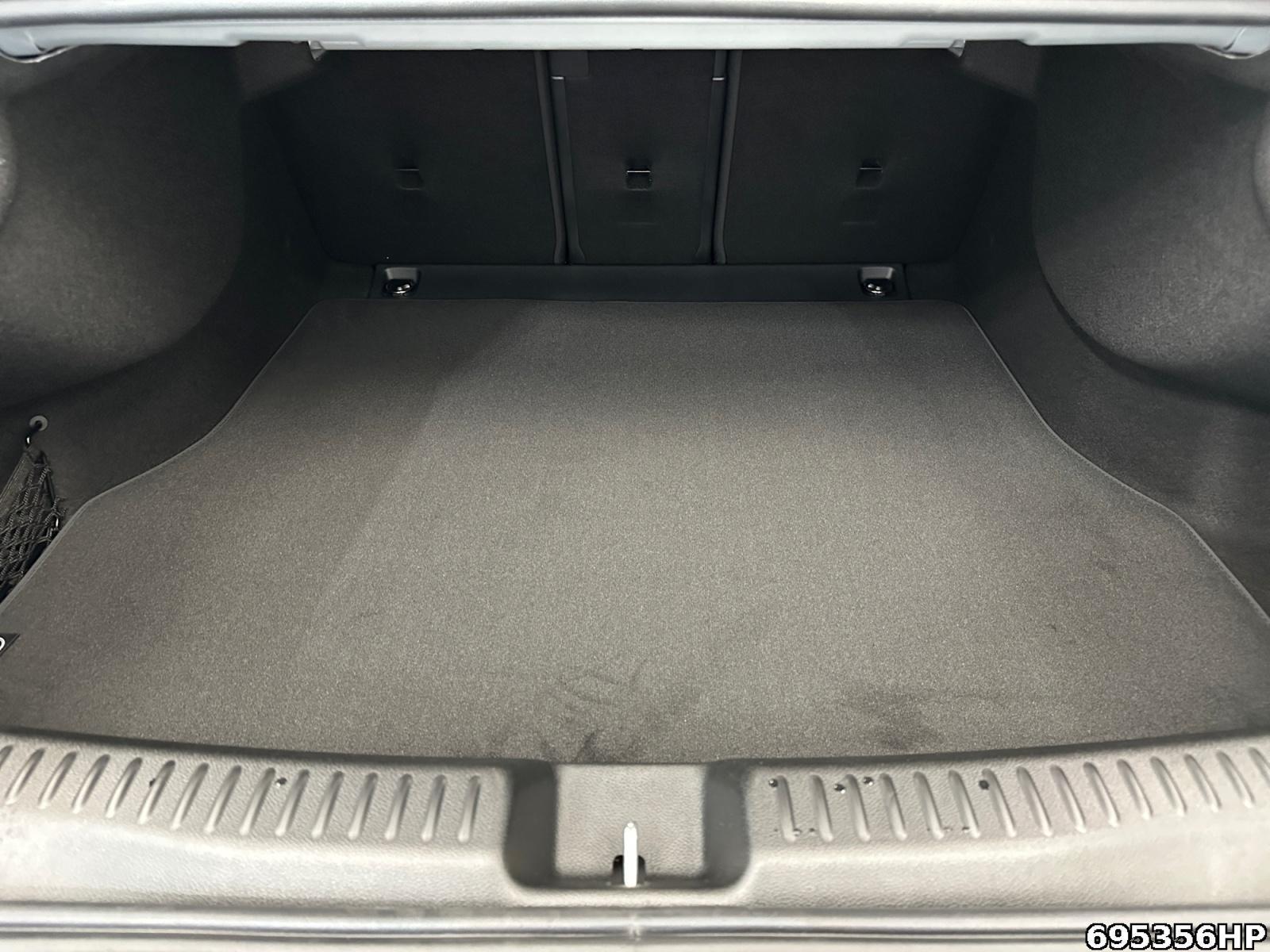 Fahrzeugabbildung Mercedes-Benz CLA 200 +AMG+SUPERSCREEN+NIGHT+MEMORY+PREMIUM++