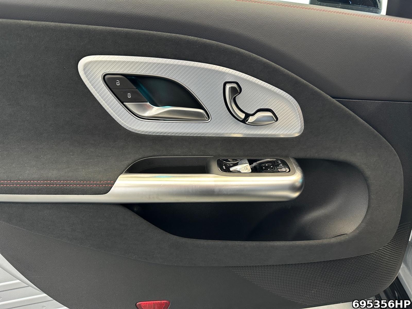 Fahrzeugabbildung Mercedes-Benz CLA 200 +AMG+SUPERSCREEN+NIGHT+MEMORY+PREMIUM++