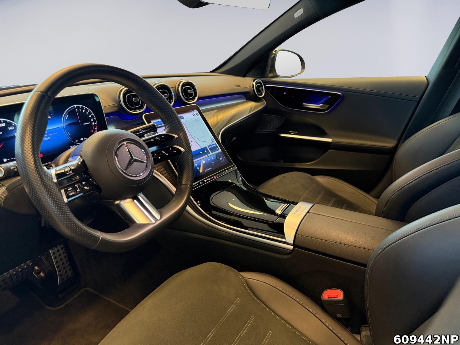 Fahrzeugabbildung Mercedes-Benz C 300 e T AMG Line Digital Distronic Carplay 18