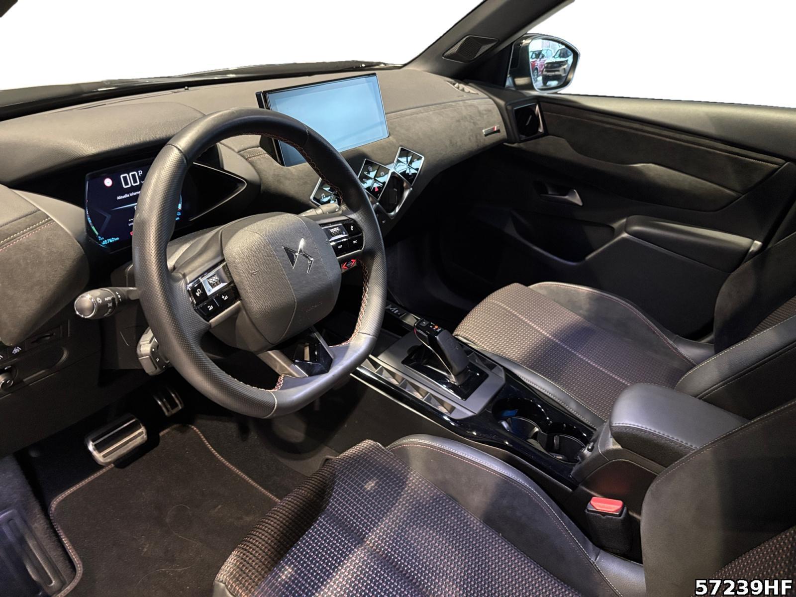 Fahrzeugabbildung DS Automobiles DS3 Performance Line +SHZ+CARPLAY+NAVI+LED+