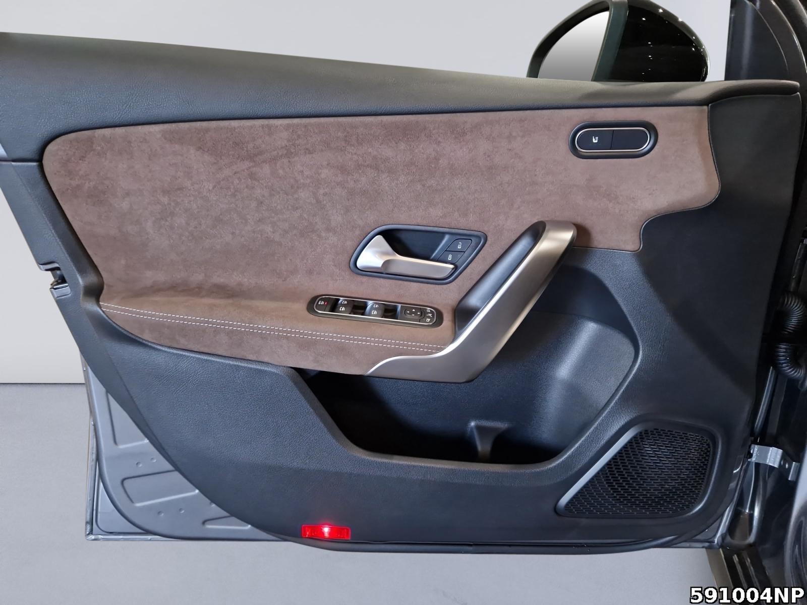 Fahrzeugabbildung Mercedes-Benz A 200 AMG