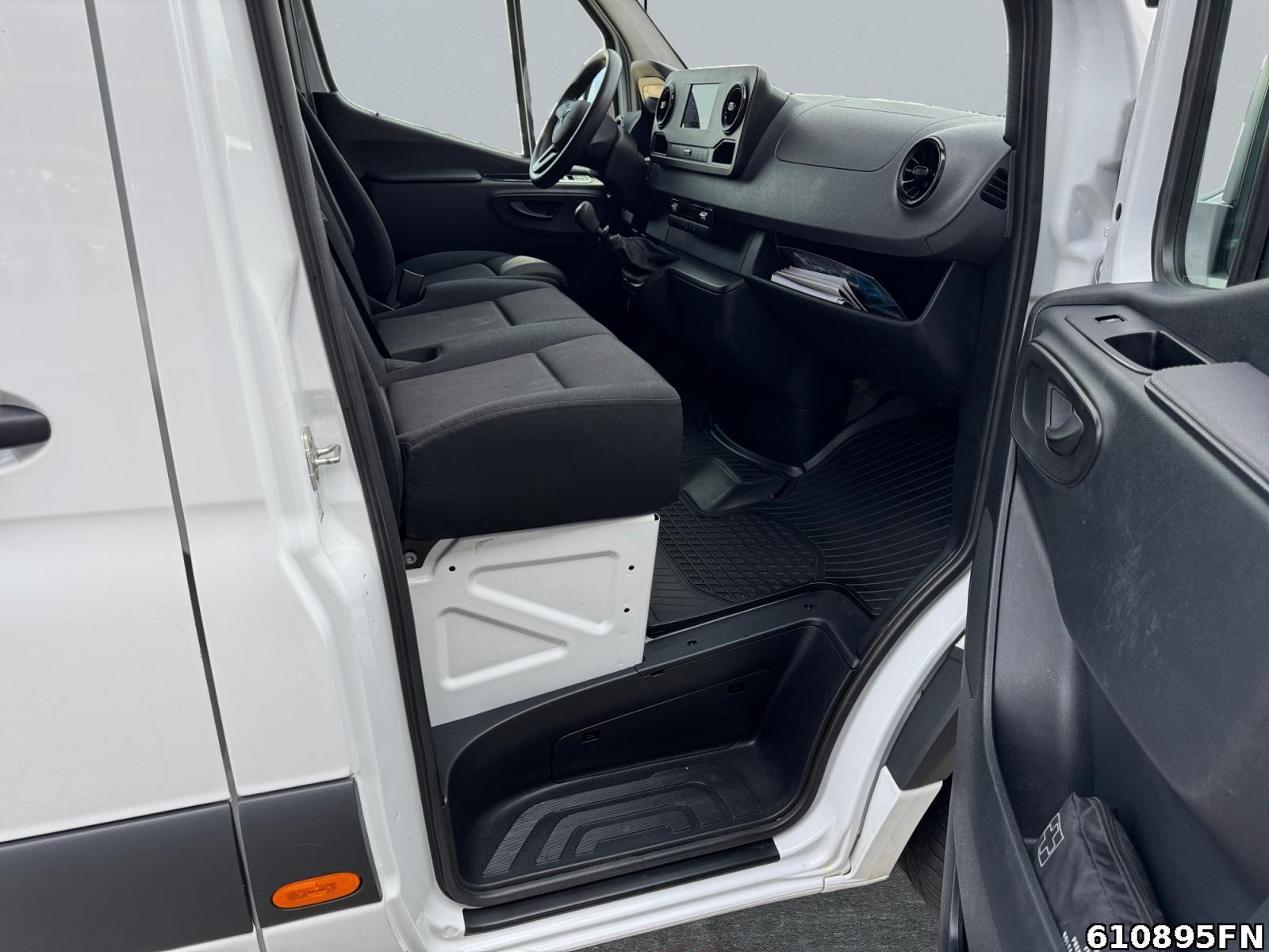 Fahrzeugabbildung Mercedes-Benz Sprinter 317 CDI Kasten *Maxi*L3H2*MBUX*DAB