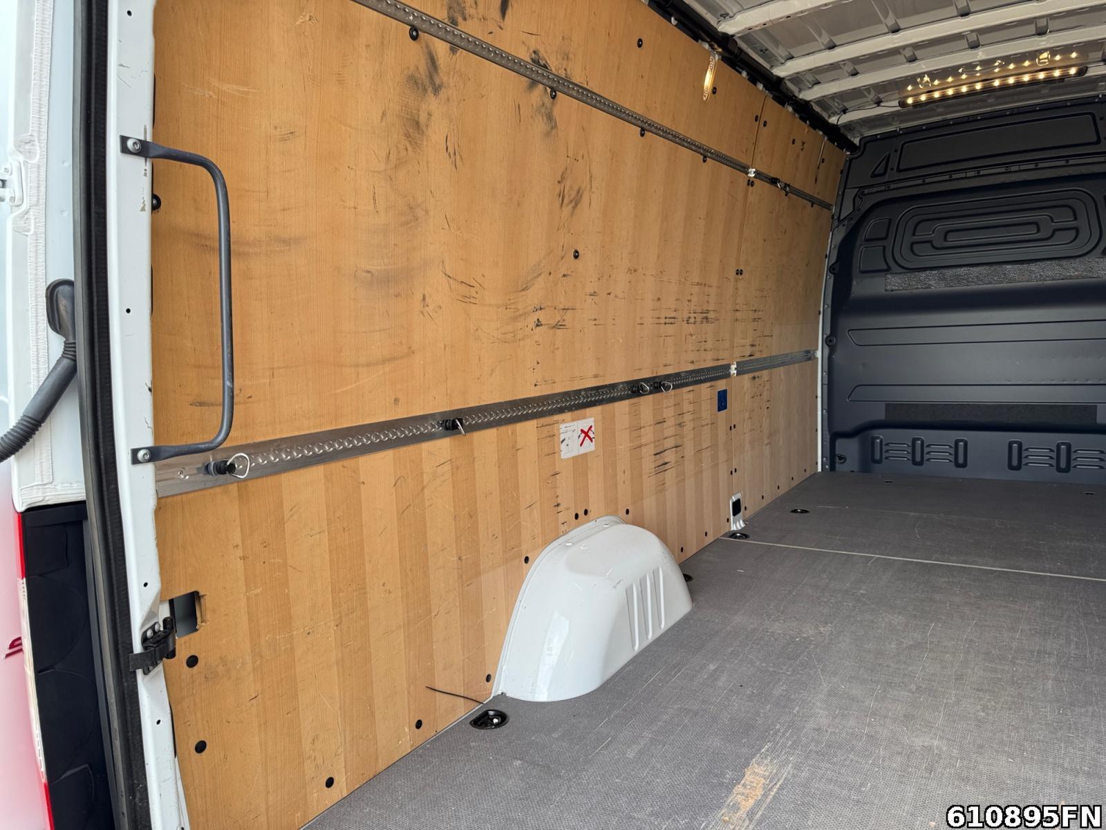 Fahrzeugabbildung Mercedes-Benz Sprinter 317 CDI Kasten *Maxi*L3H2*MBUX*DAB