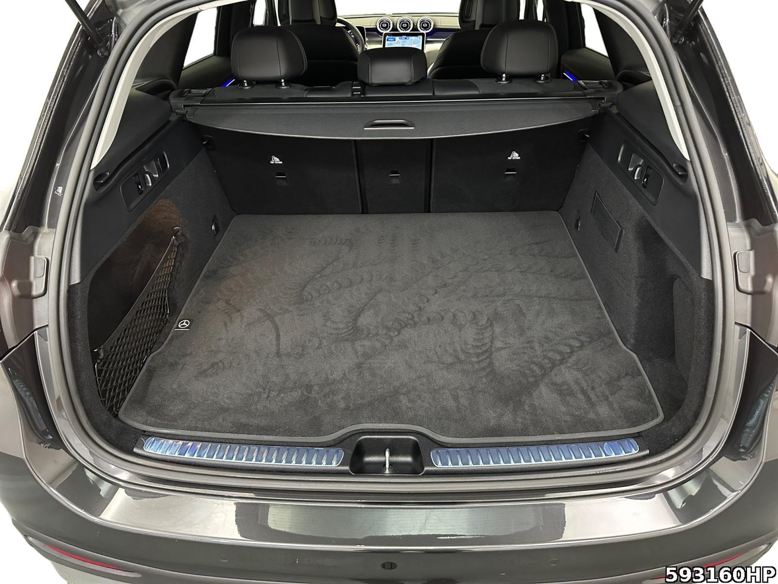 Fahrzeugabbildung Mercedes-Benz GLC 220 d 4M AMG AHK Ambiente Kamera Memory LED
