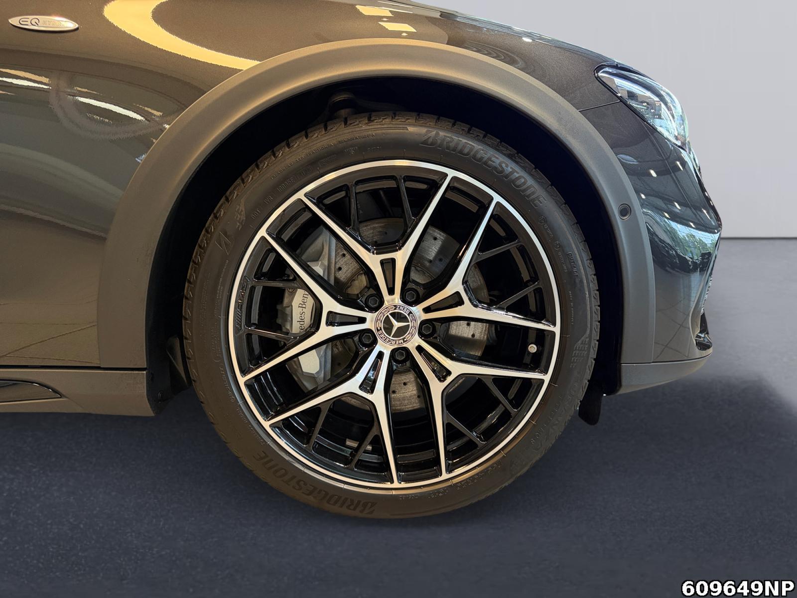 Fahrzeugabbildung Mercedes-Benz E 300 T de 4M All Terrain Pano 20