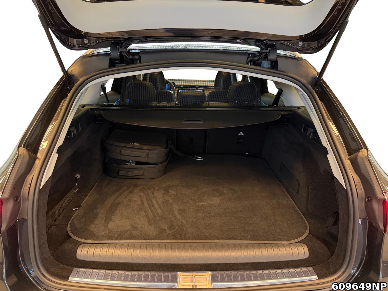 Fahrzeugabbildung Mercedes-Benz E 300 T de 4M All Terrain Pano 20