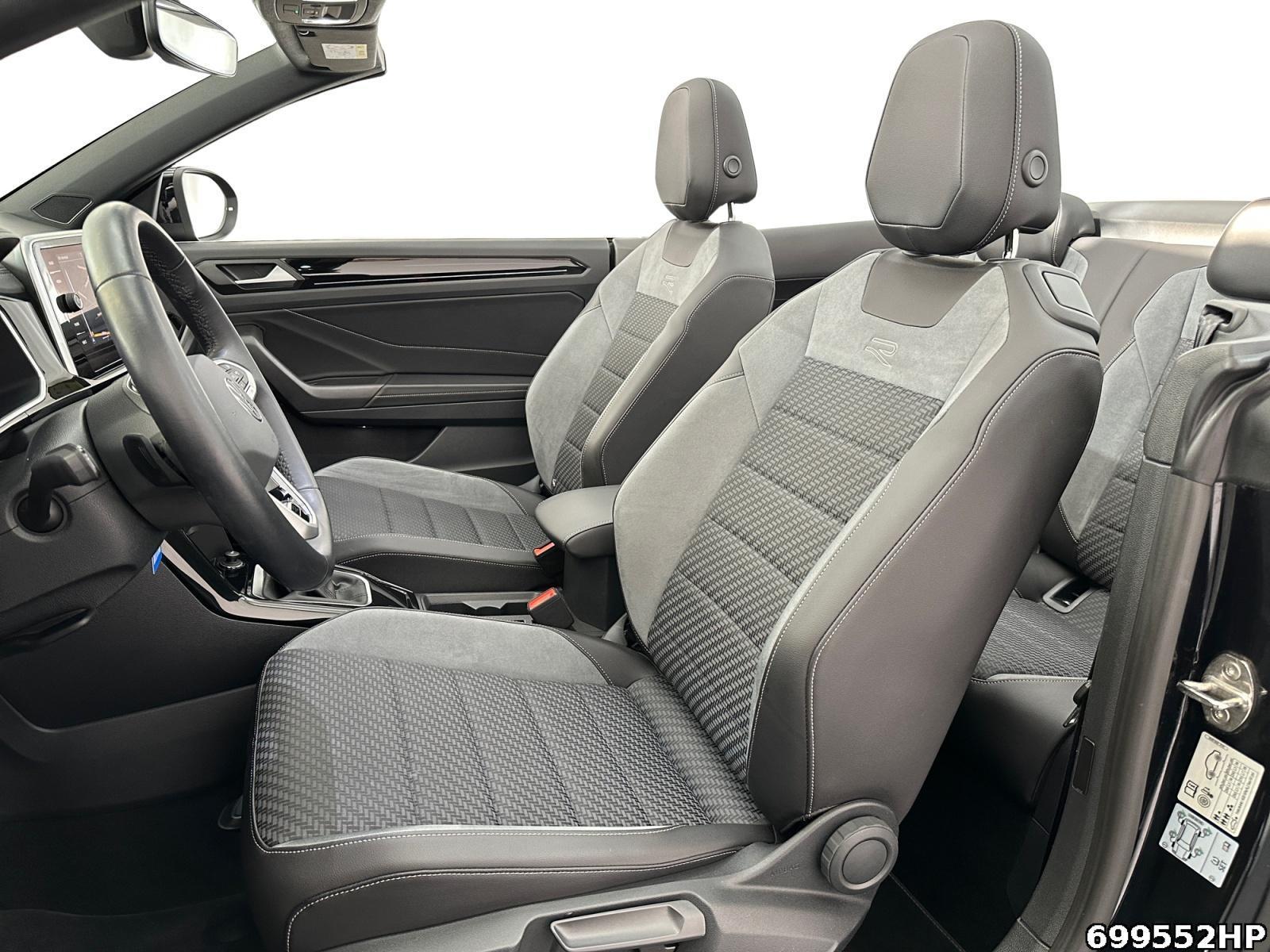 Fahrzeugabbildung Volkswagen T-Roc Cabriolet 1.5 TSI R-Line Rückfahrkam. 19