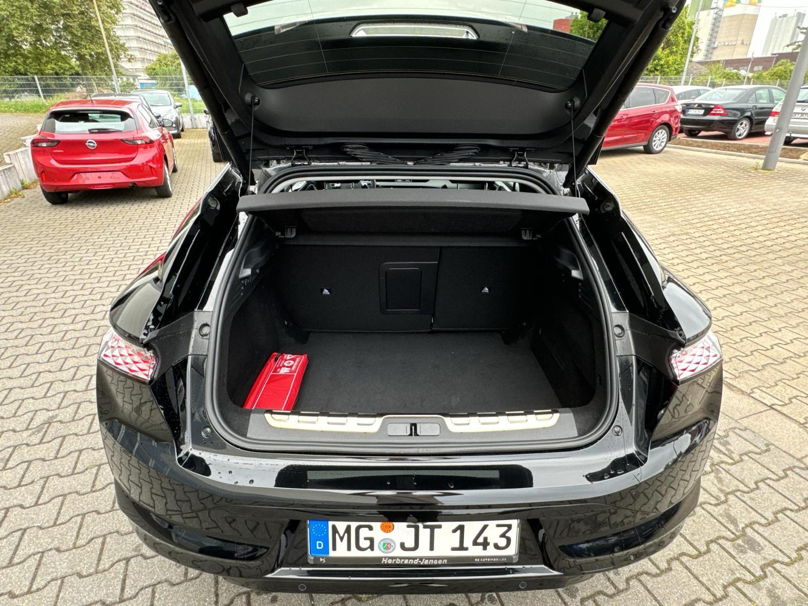 Fahrzeugabbildung DS Automobiles DS4 Rivoli NAVI+CARPLAY+SCHALTWIPPEN