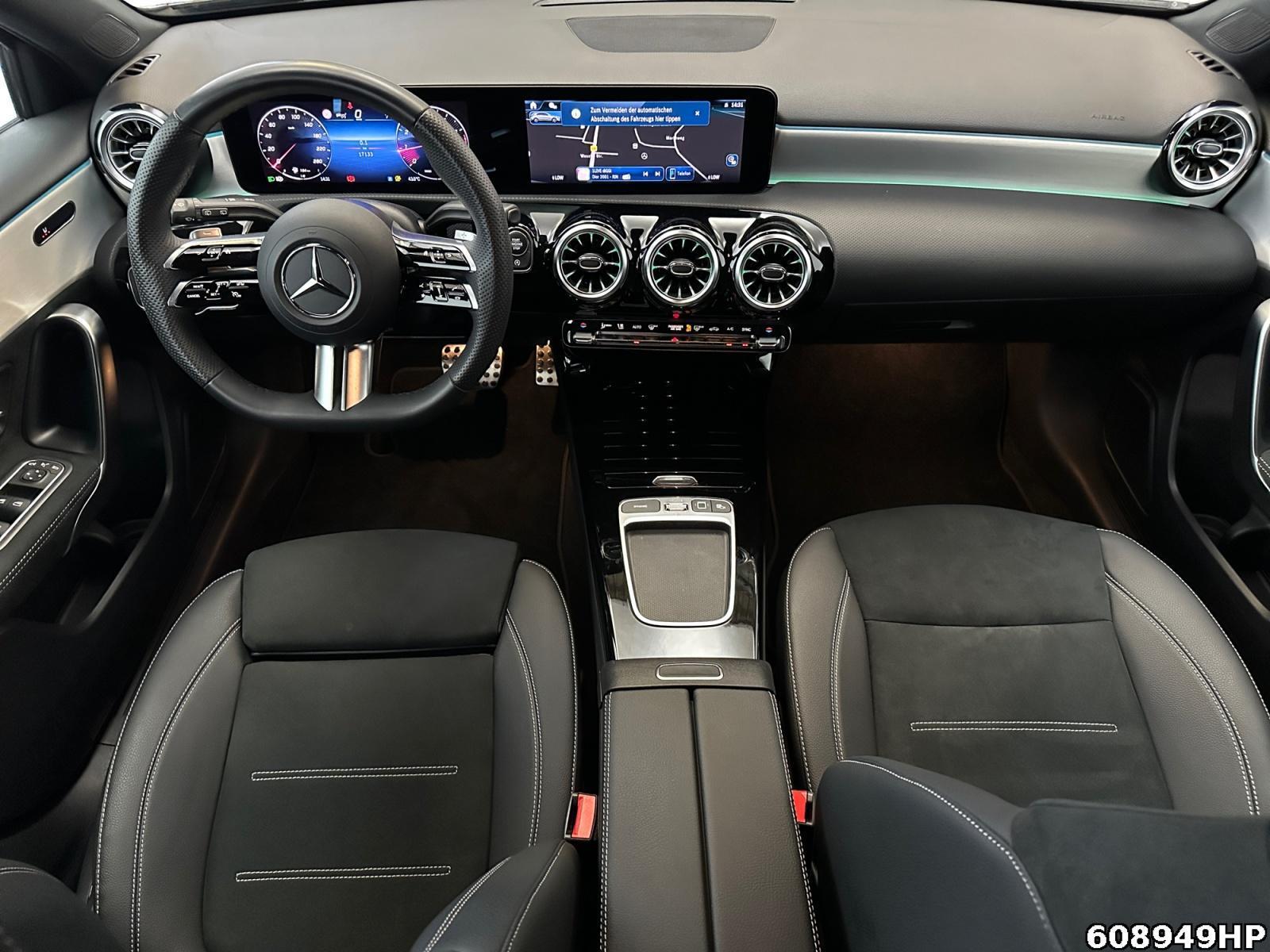 Fahrzeugabbildung Mercedes-Benz A 200 AMG Distronic 19