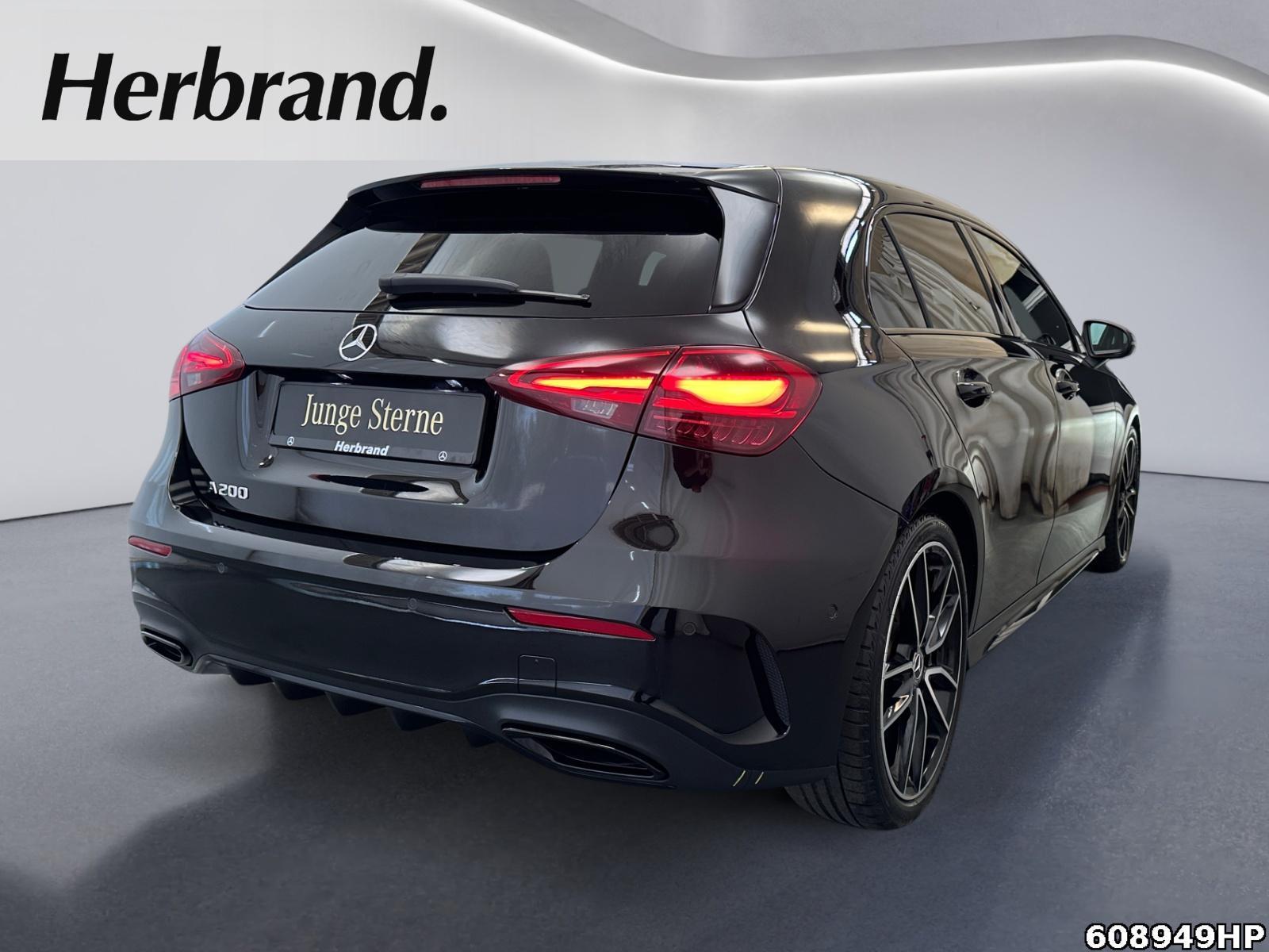 Fahrzeugabbildung Mercedes-Benz A 200 AMG Distronic 19