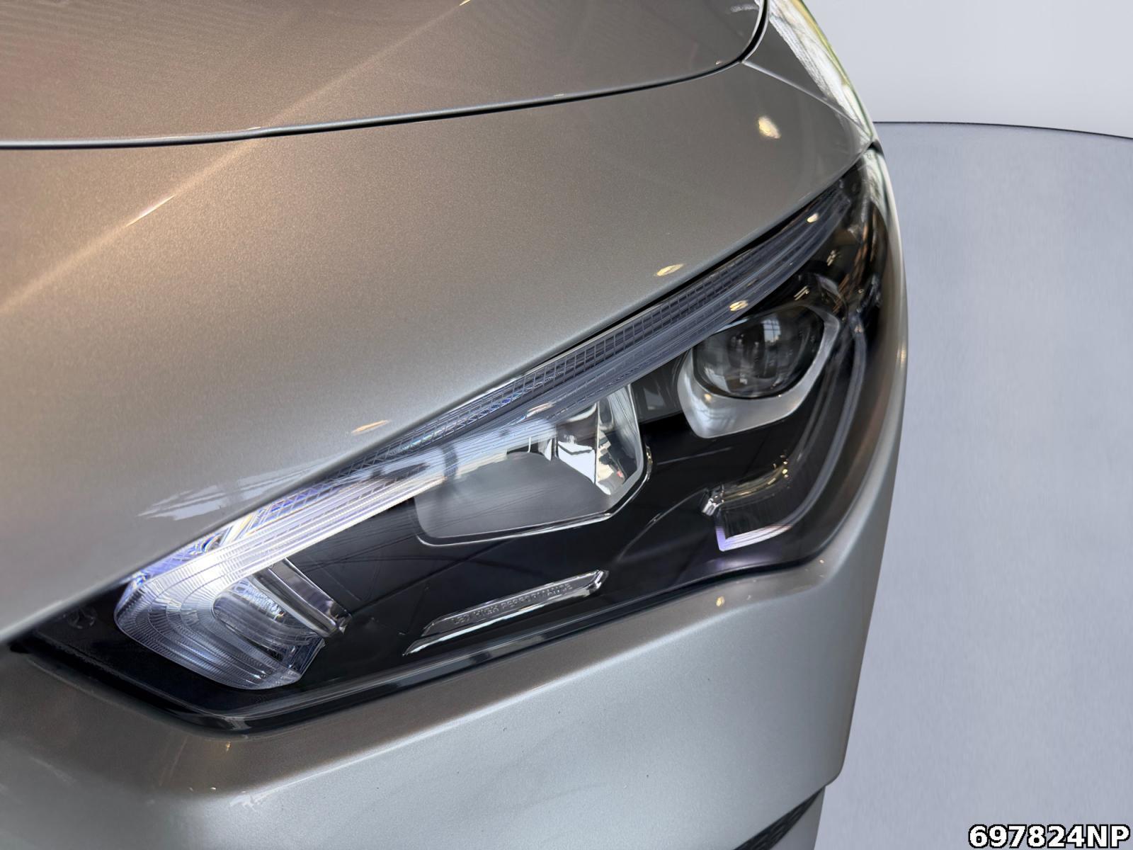 Fahrzeugabbildung Mercedes-Benz CLA 180 Coupé Progressive Carplay LED Kamera 18