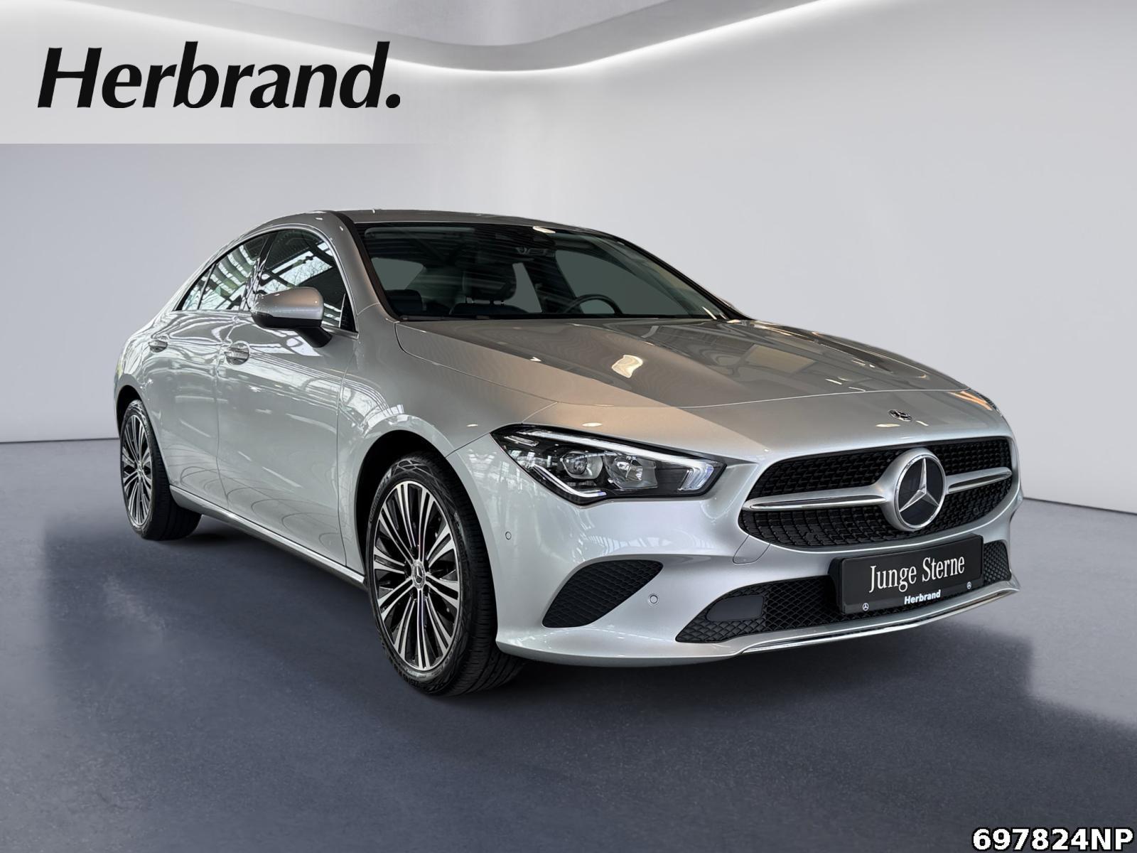 Fahrzeugabbildung Mercedes-Benz CLA 180 Coupé Progressive Carplay LED Kamera 18