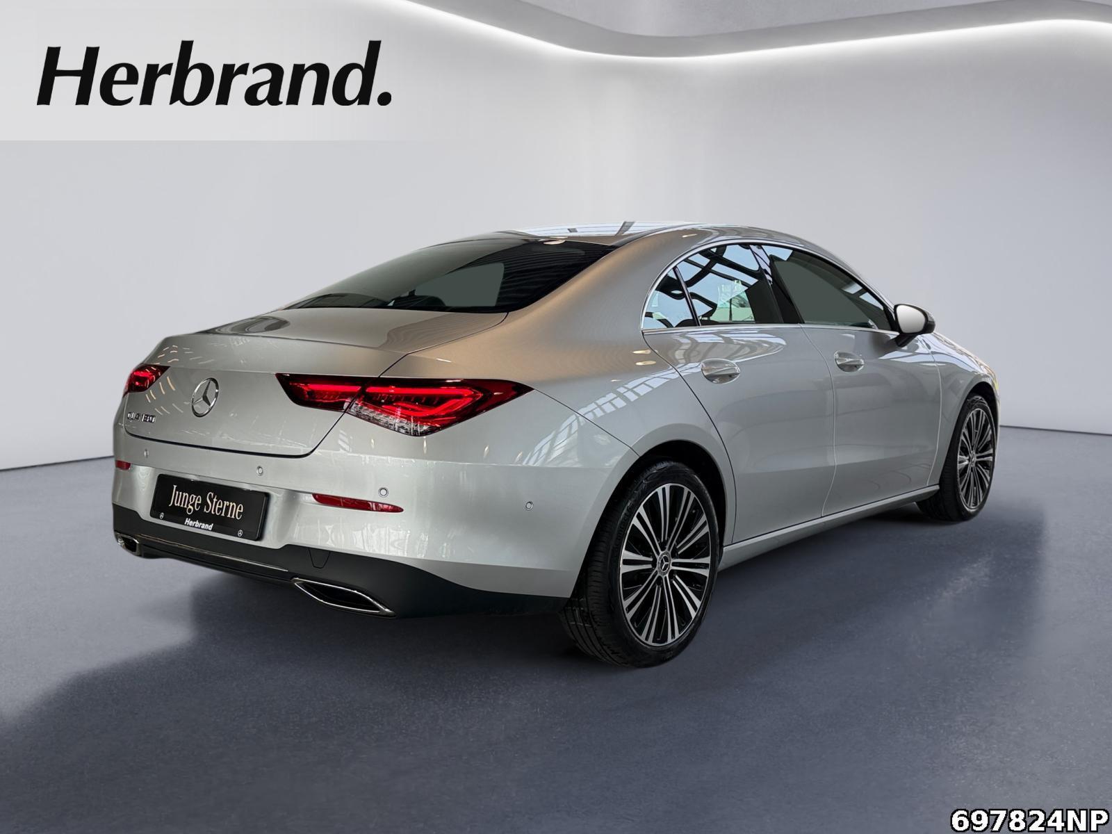 Fahrzeugabbildung Mercedes-Benz CLA 180 Coupé Progressive Carplay LED Kamera 18