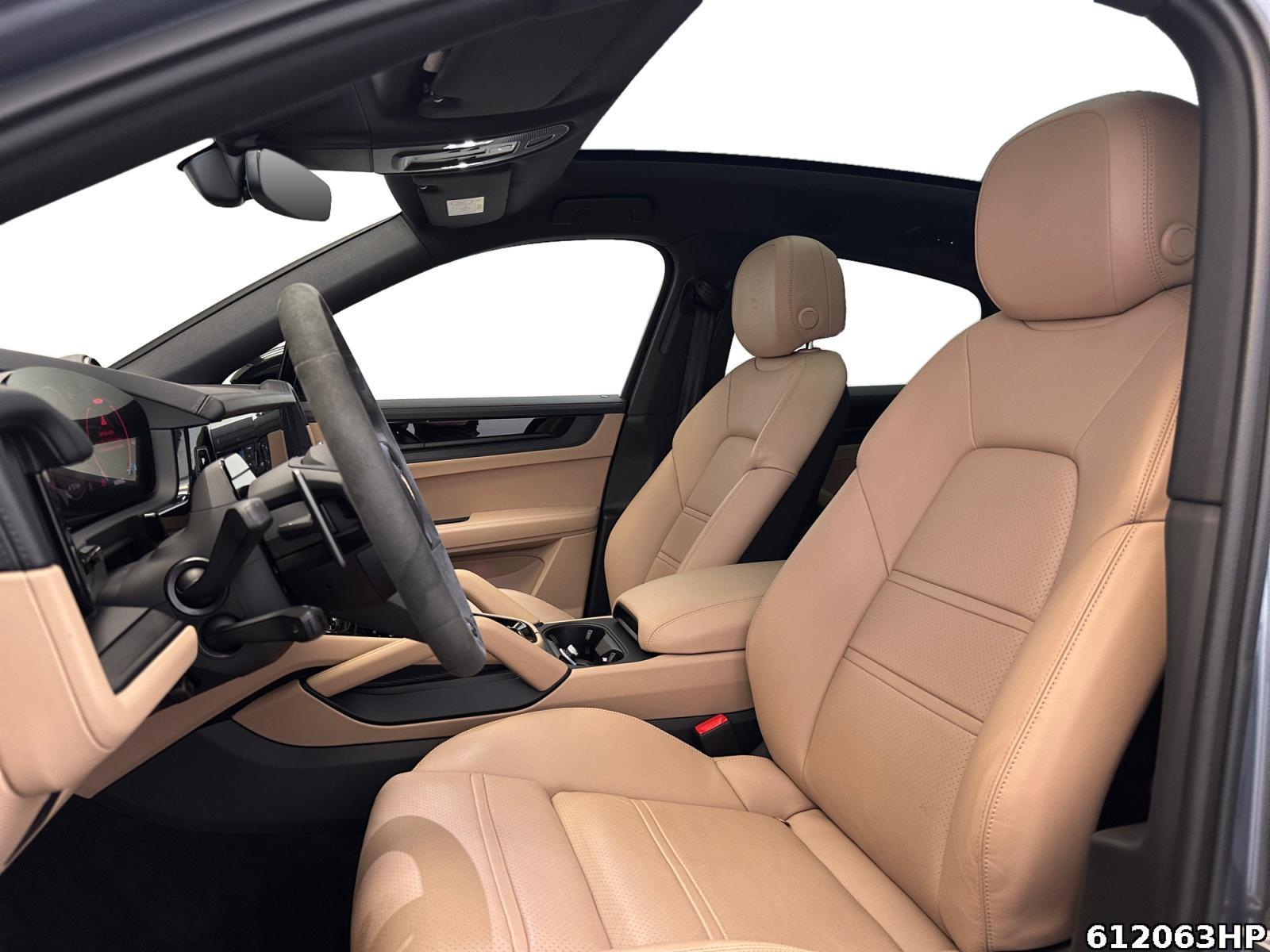 Fahrzeugabbildung Porsche Cayenne Coupé Black Edition HUD Standheizung 21