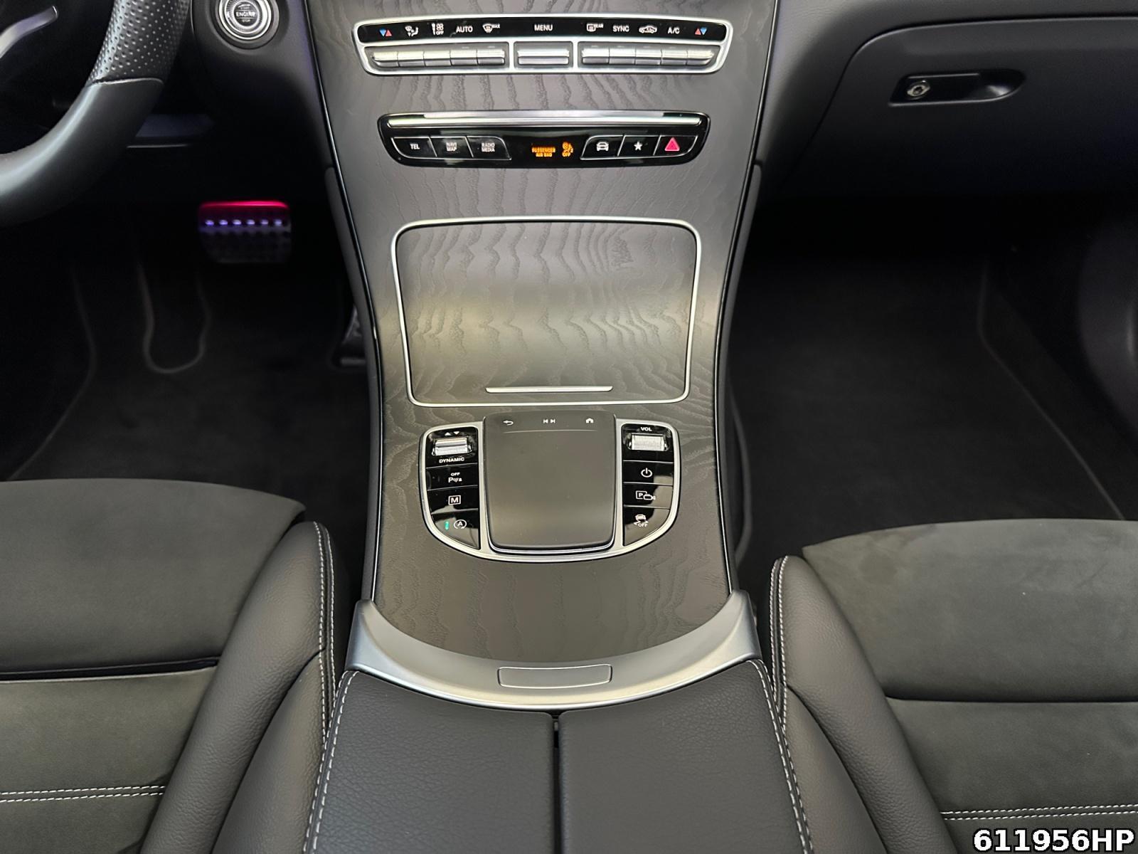 Fahrzeugabbildung Mercedes-Benz GLC 300 d 4M Coupé AMG AHK Schiebedach Burmester